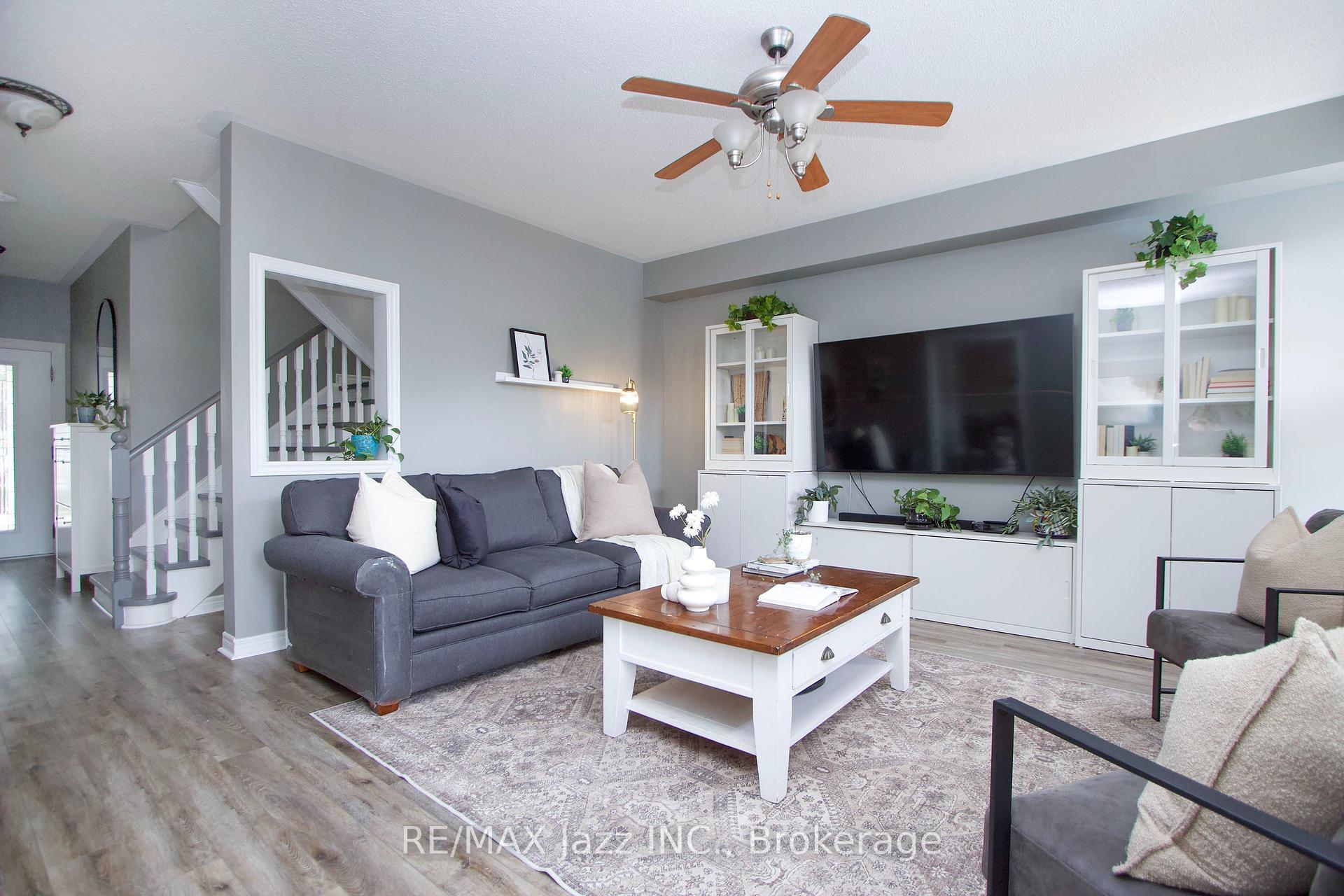 Photo 11 of 54 Melody Drive, Whitby, Brooklin — HOMEH