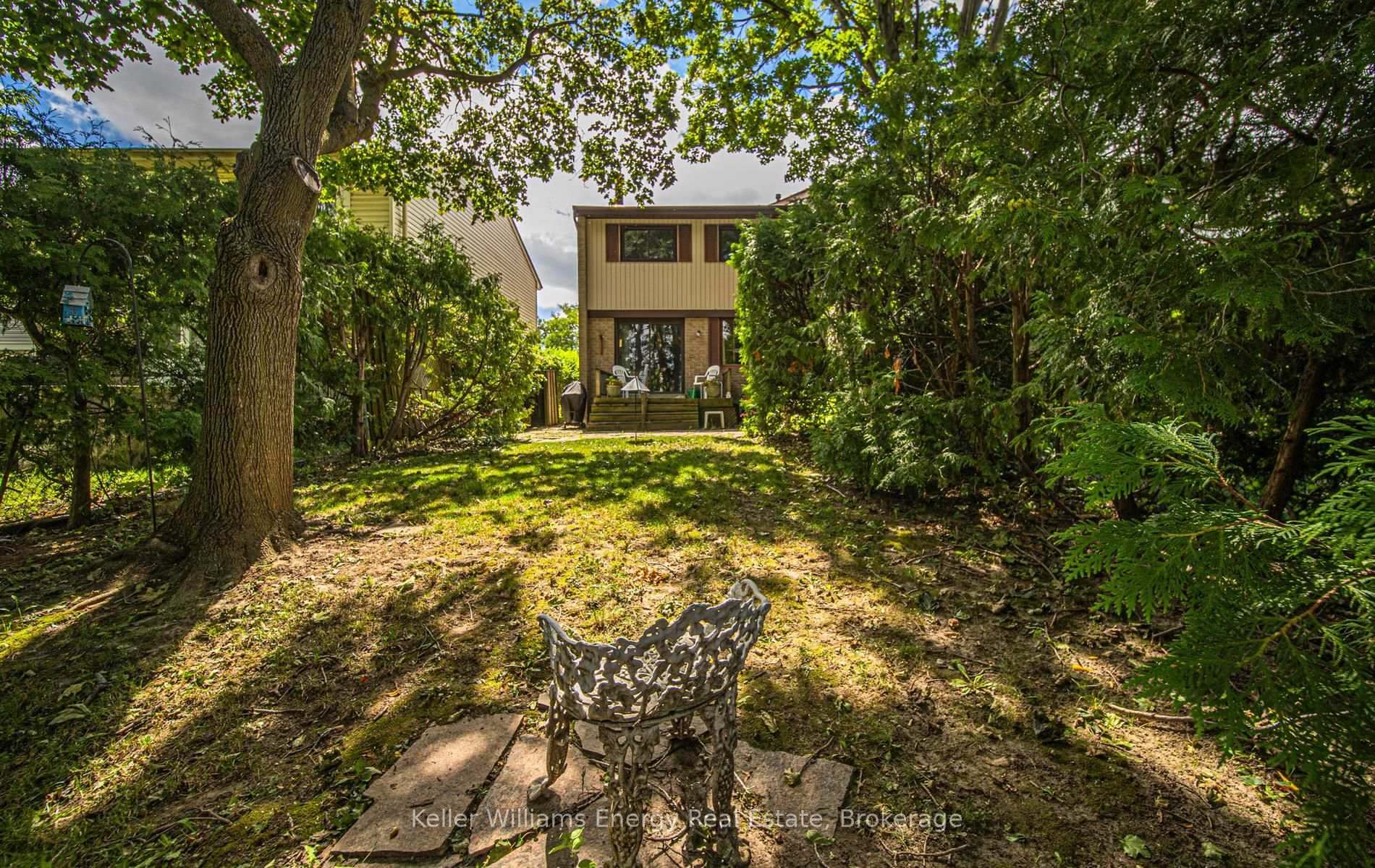 Photo 8 of 46 Croach Crescent, Scarborough, Agincourt North — HOMEH