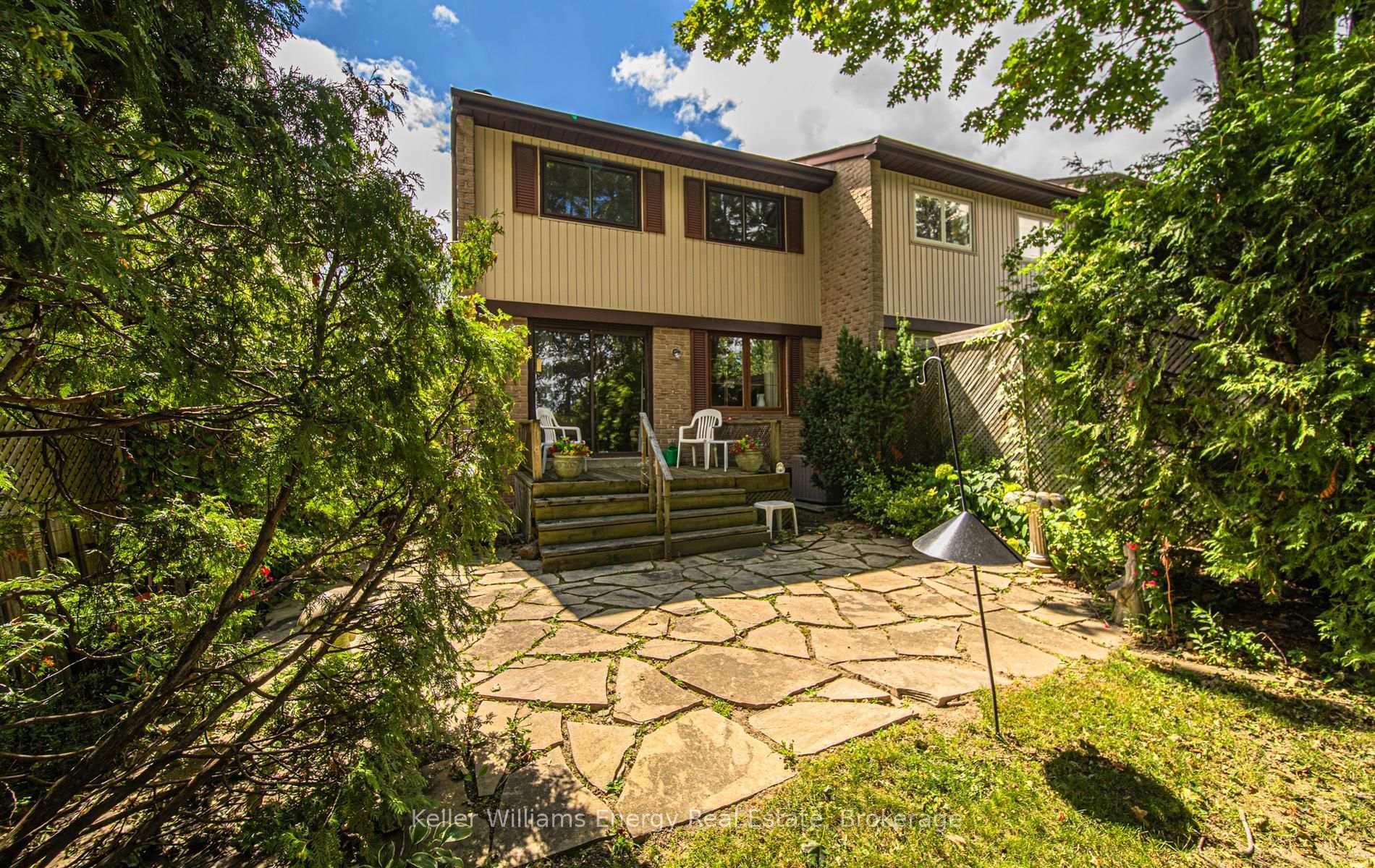 Photo 9 of 46 Croach Crescent, Scarborough, Agincourt North — HOMEH