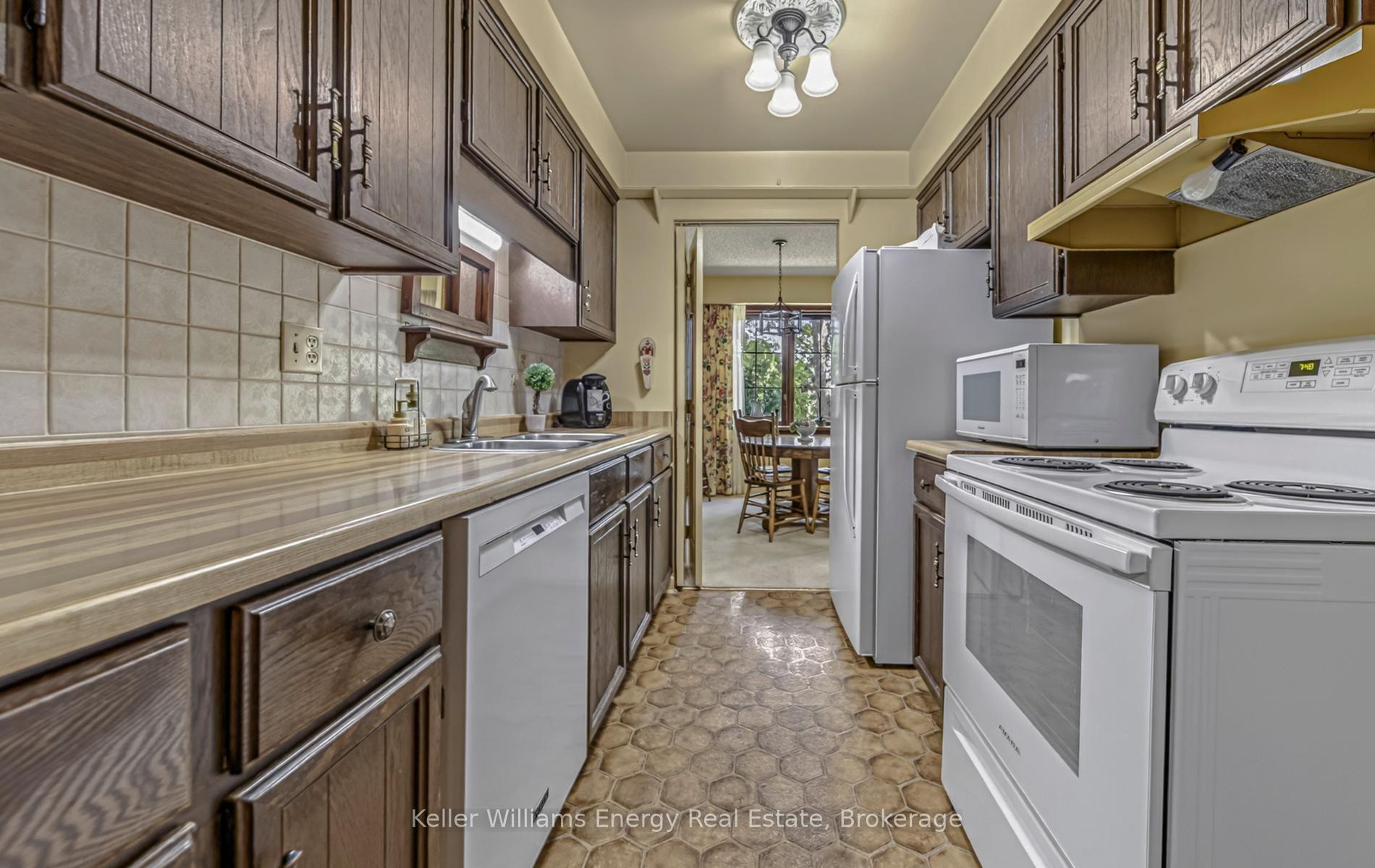 Photo 25 of 46 Croach Crescent, Scarborough, Agincourt North — HOMEH