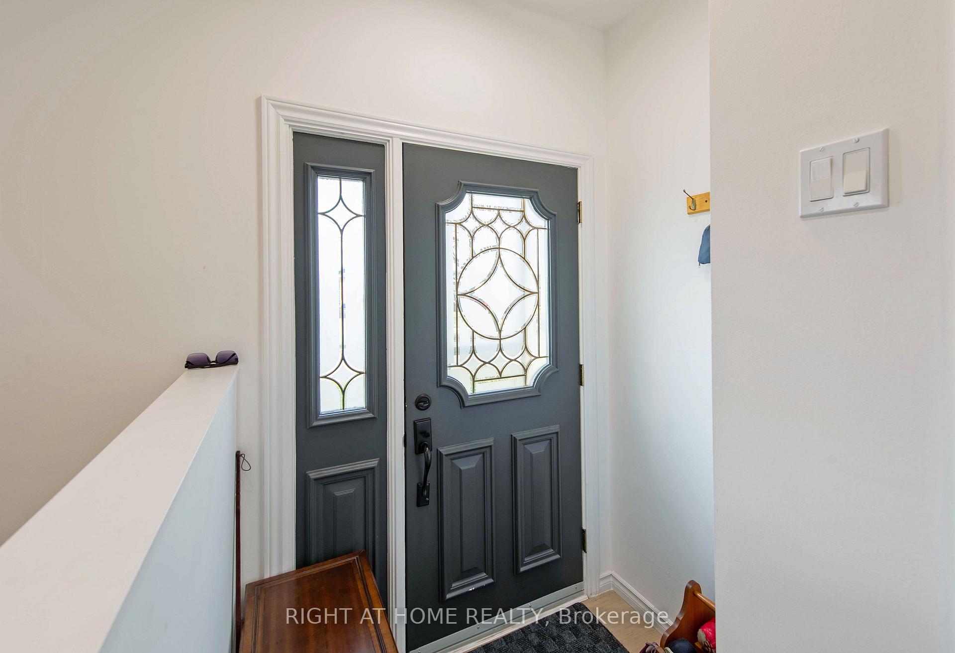 Photo 6 of 69 Alayne Crescent, London, South X — HOMEH