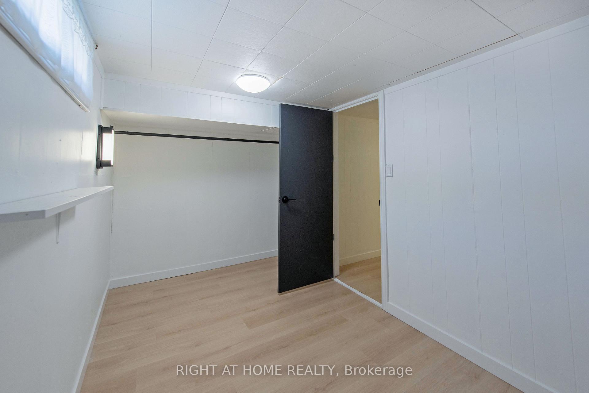 Photo 29 of 69 Alayne Crescent, London, South X — HOMEH
