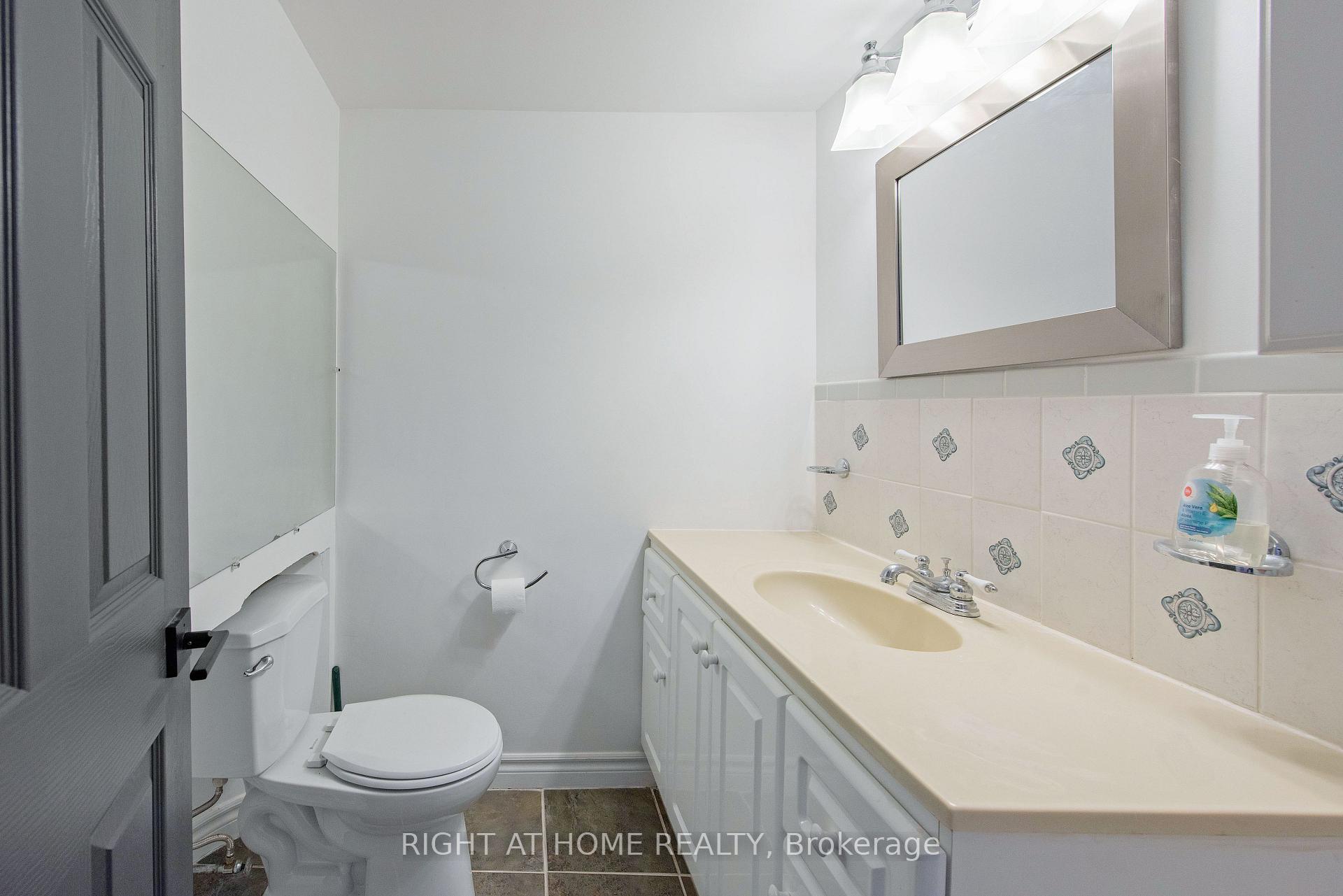 Photo 30 of 69 Alayne Crescent, London, South X — HOMEH