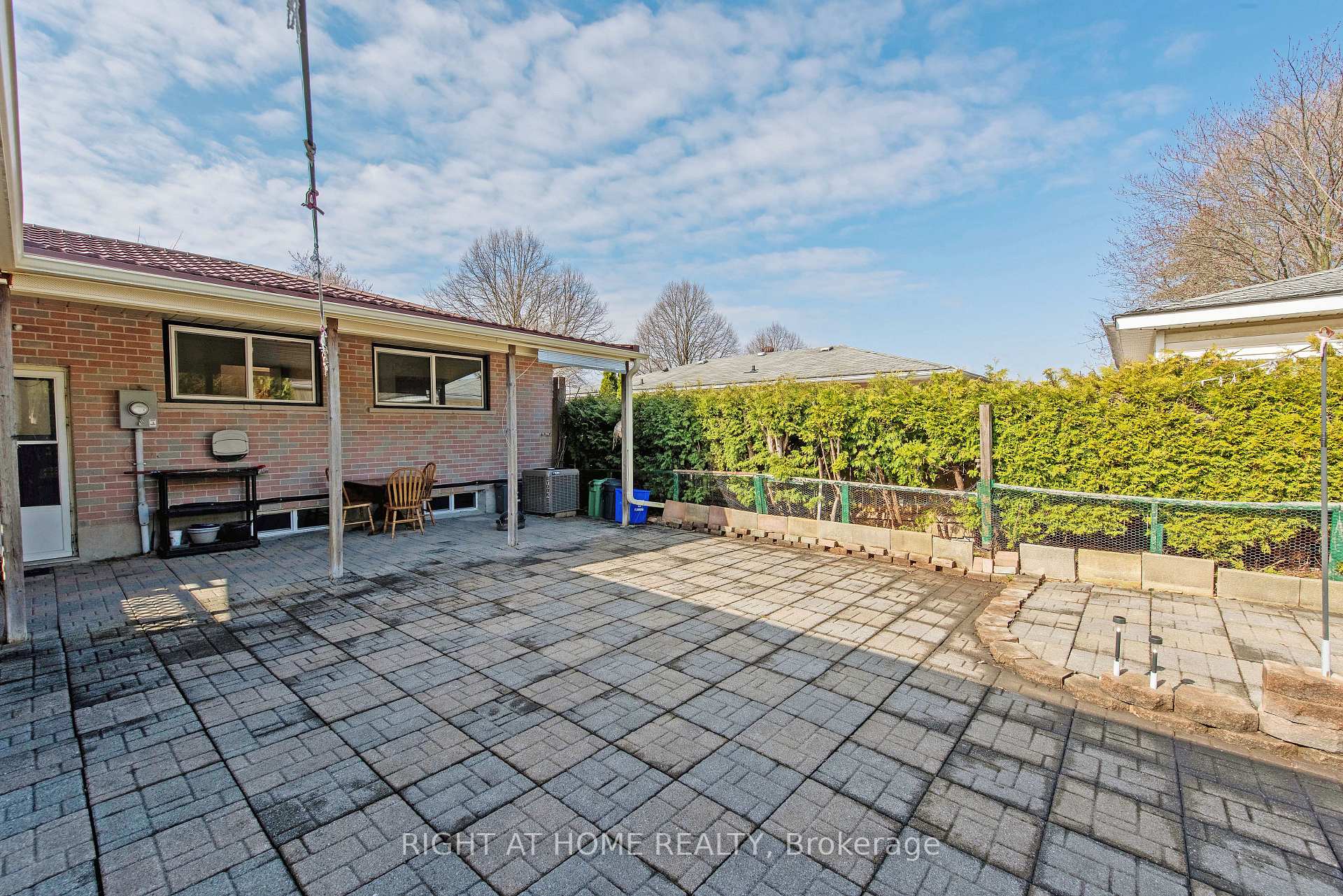 Photo 47 of 69 Alayne Crescent, London, South X — HOMEH