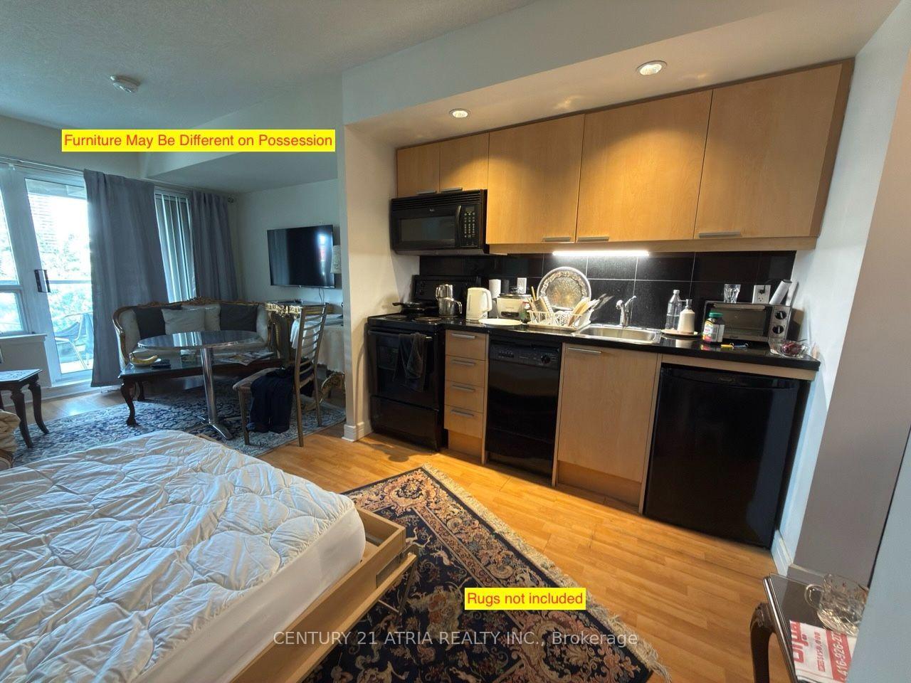 Photo 6 of Unit 308, 19 Avondale Avenue, North York, Willowdale East — HOMEH