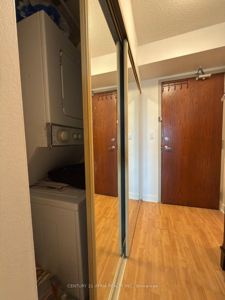 Photo 8 of Unit 308, 19 Avondale Avenue, North York, Willowdale East — HOMEH