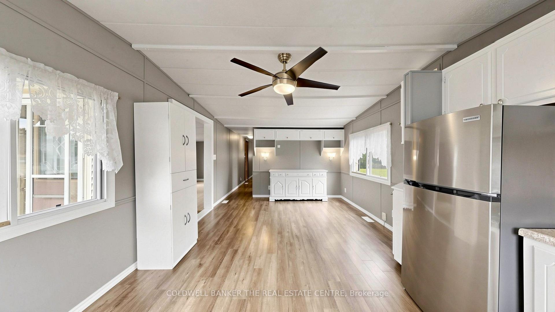 Photo 11 of Unit 409, 285 Crydermans Side Road, Georgina, Baldwin — HOMEH
