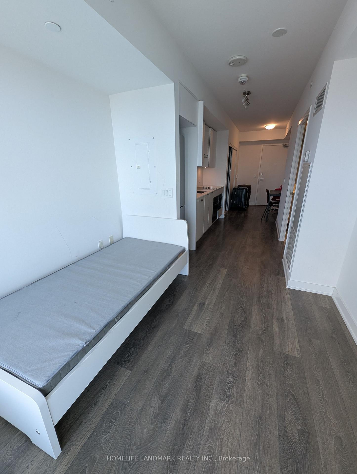 Photo 4 of Unit 2707, 195 Redpath Avenue, Toronto, Mount Pleasant West — HOMEH