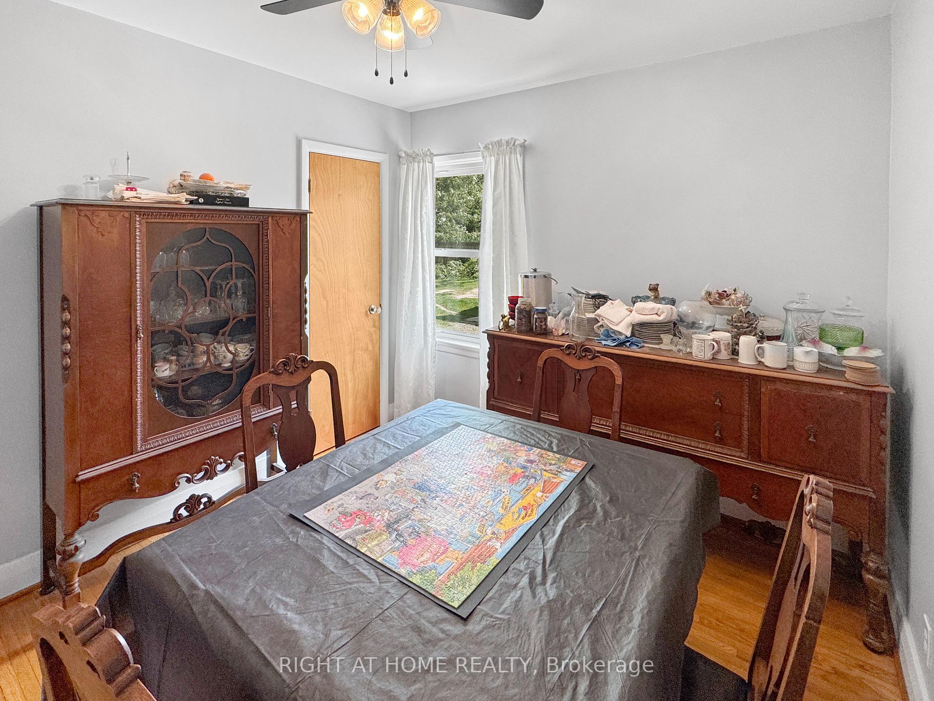 Photo 6 of 326 Avondale Road, London, East H — HOMEH