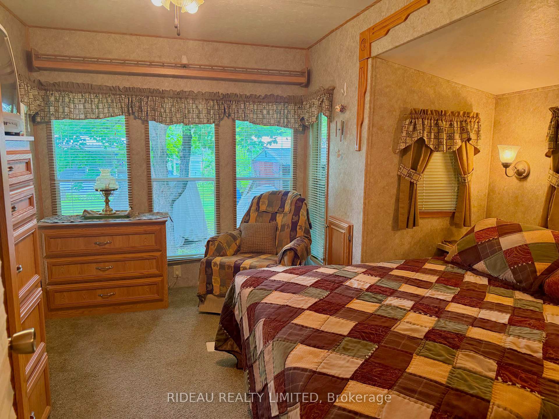 Photo 10 of Unit Unit 13, 4350 R43 Road, Rideau Lakes, Rideau Lakes (South Burgess) Twp — HOMEH