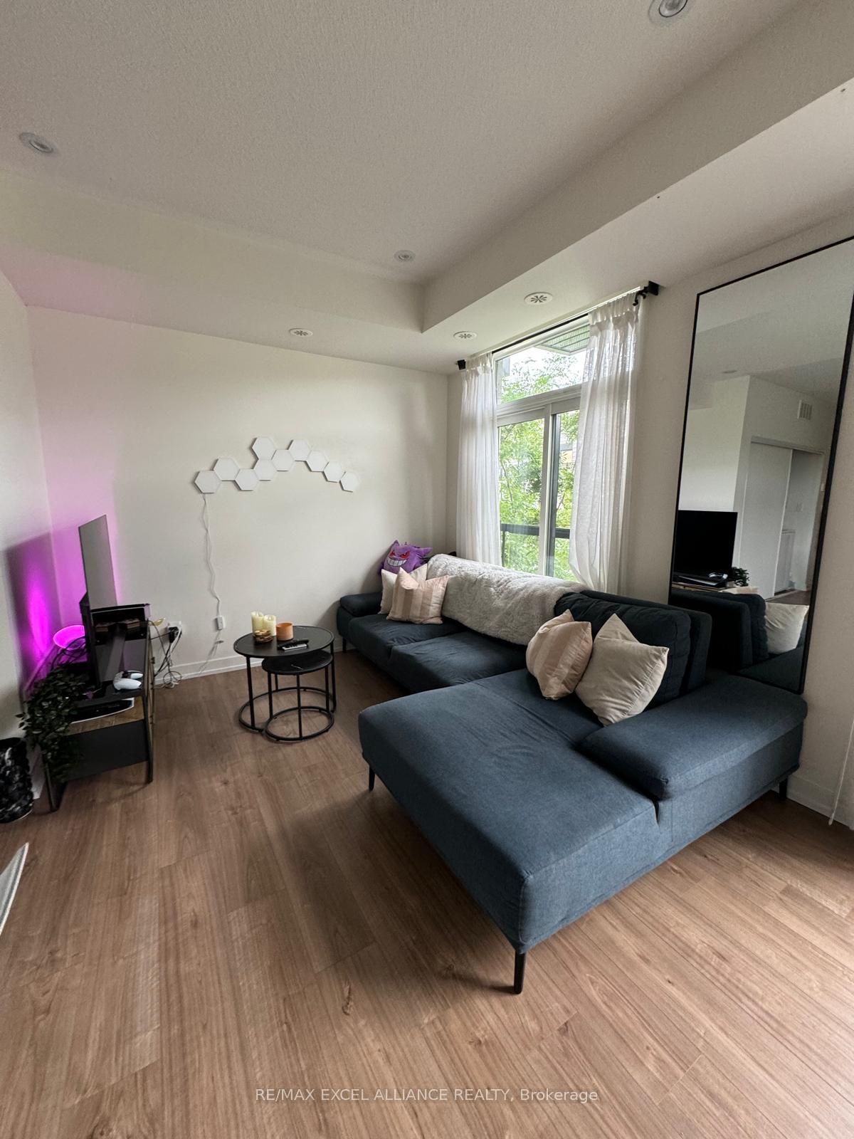 Photo 5 of Unit 7, 51 Florence Street, Toronto, Little Portugal — HOMEH