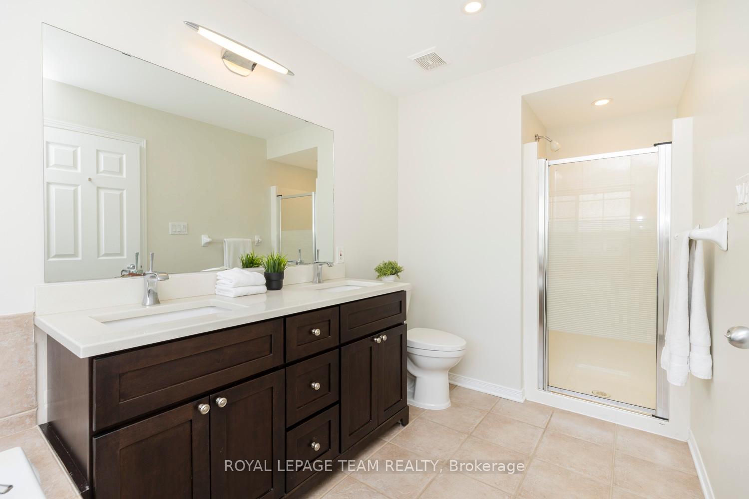 Photo 33 of 25 Kirkstone Private, Ottawa, Barrhaven - Stonebridge — HOMEH