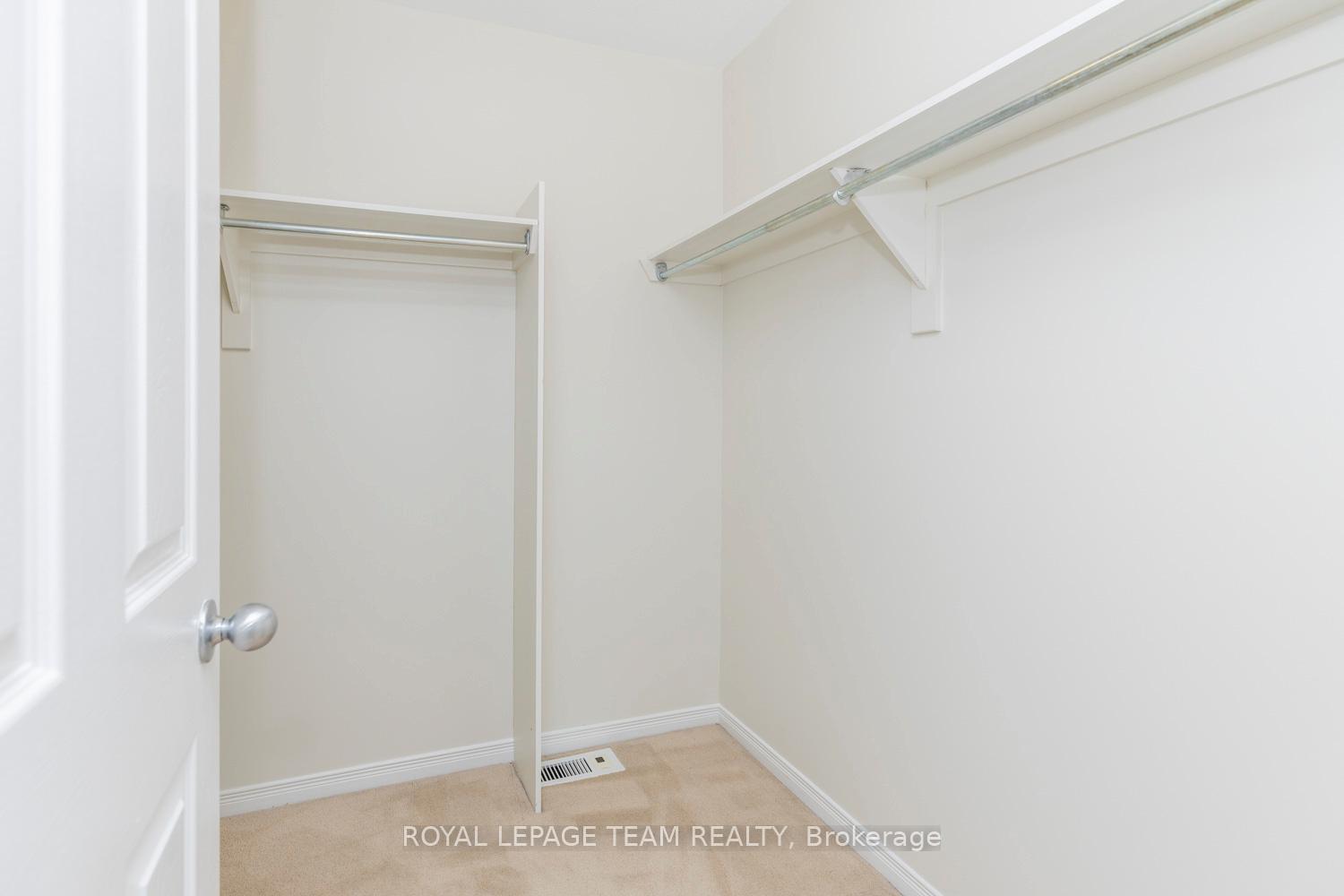 Photo 37 of 25 Kirkstone Private, Ottawa, Barrhaven - Stonebridge — HOMEH