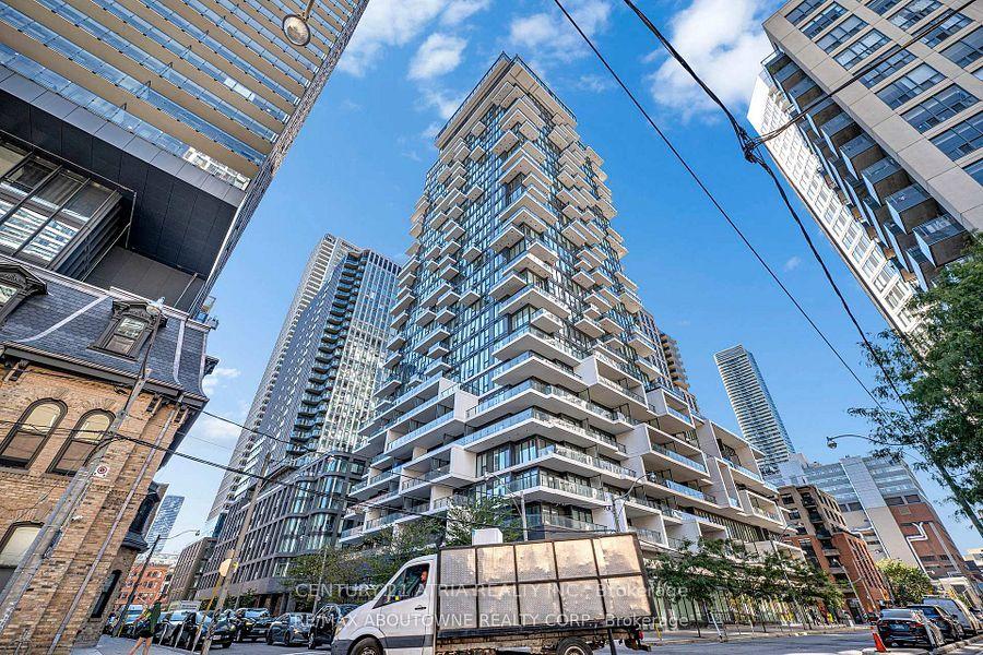 Photo of Unit 1616, 77 Shuter Street