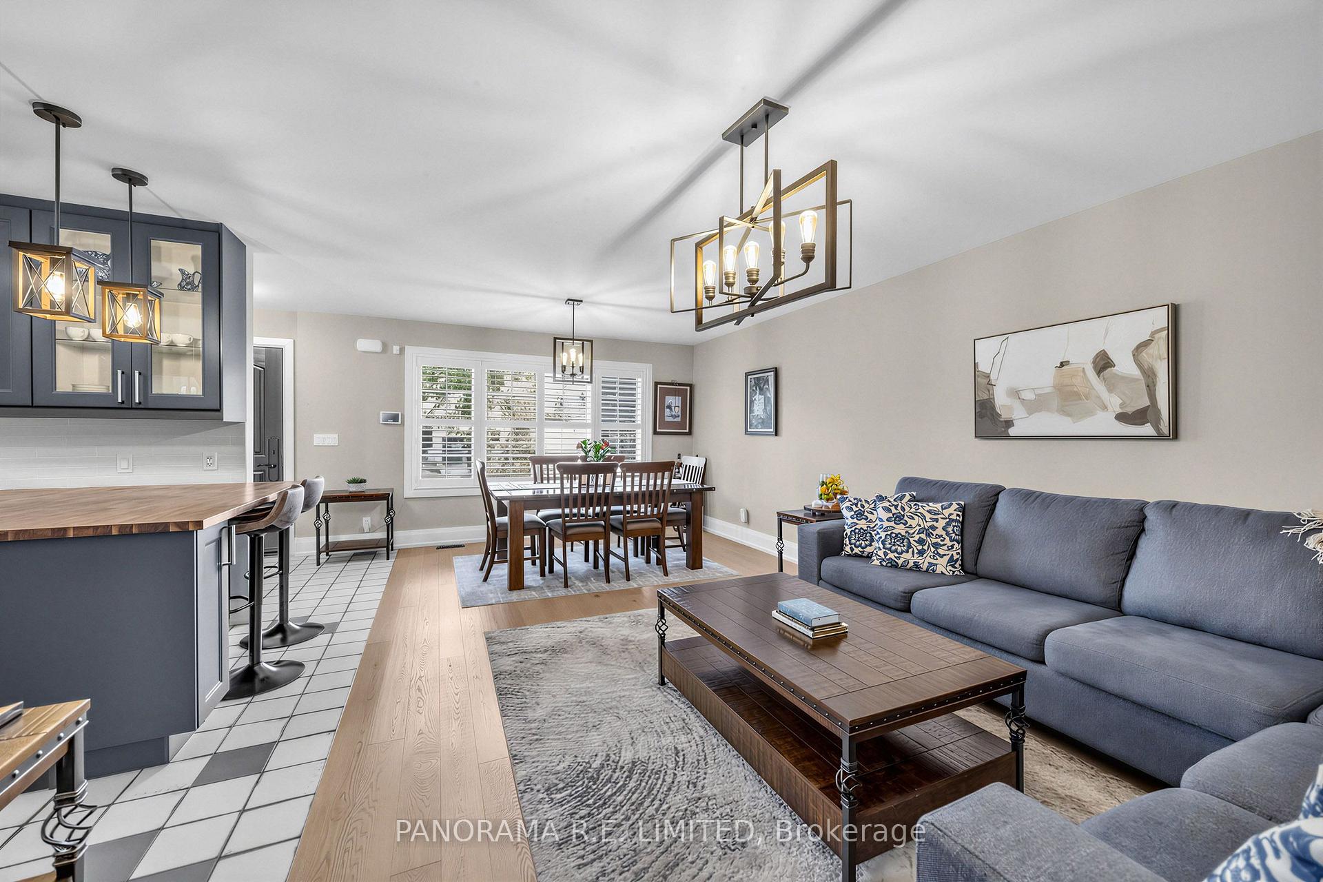 Photo 4 of 14 Agar Crescent, Etobicoke, Islington-City Centre West — HOMEH