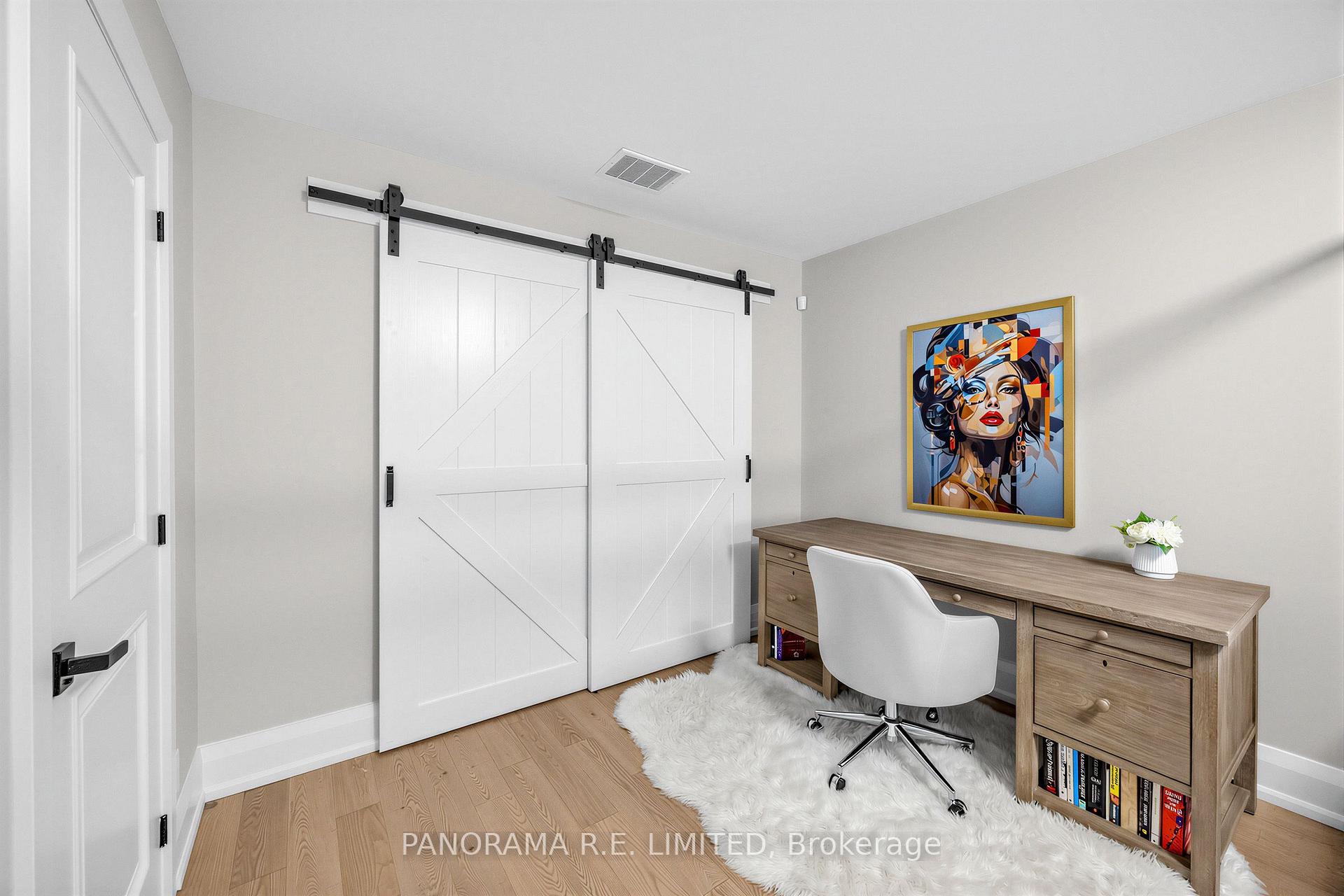 Photo 12 of 14 Agar Crescent, Etobicoke, Islington-City Centre West — HOMEH