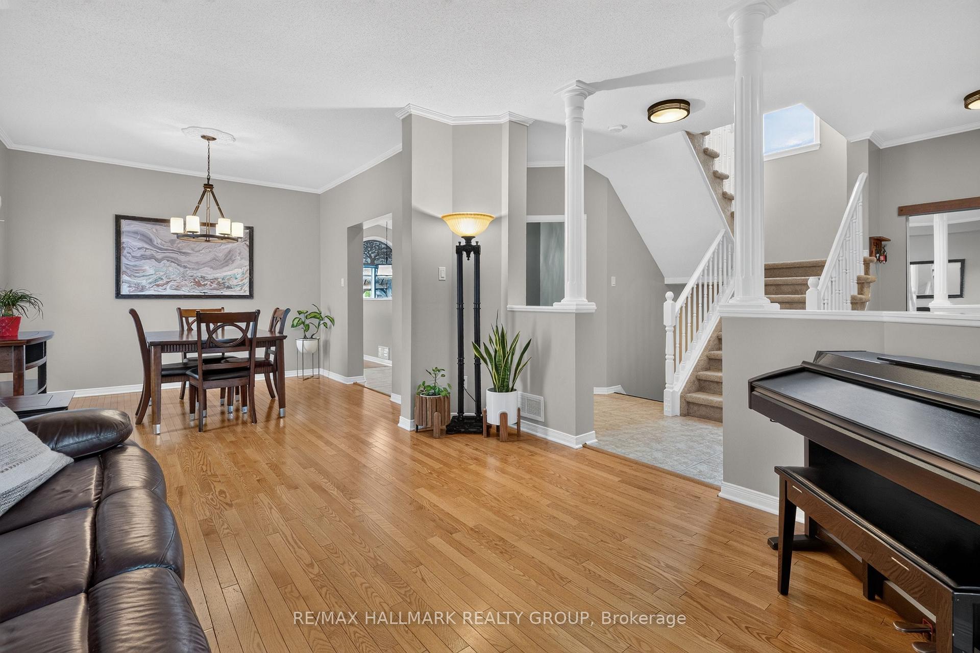 Photo 8 of 1673 Neptune Way, Ottawa, Fallingbrook/Gardenway South — HOMEH