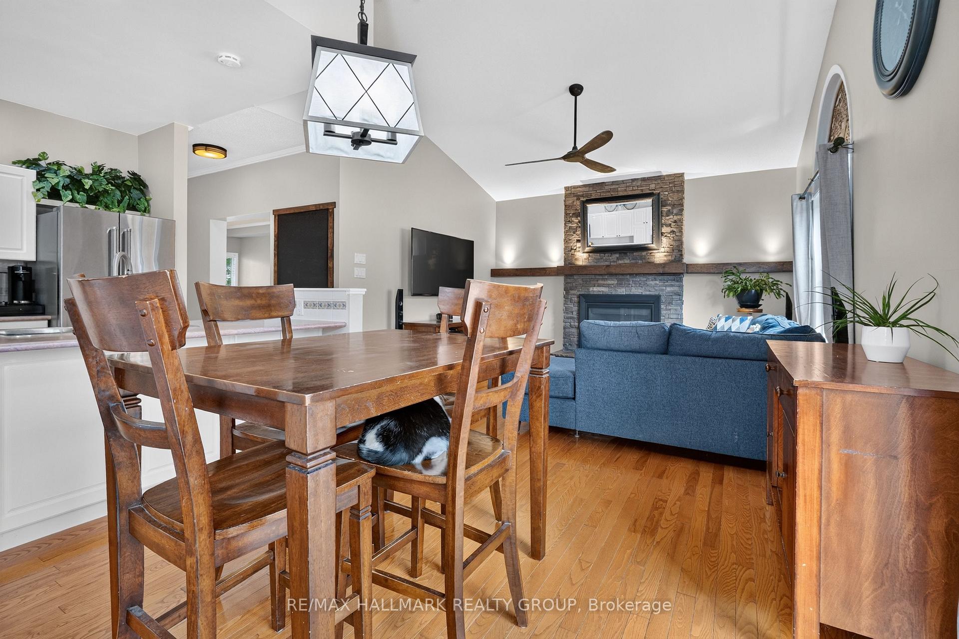 Photo 17 of 1673 Neptune Way, Ottawa, Fallingbrook/Gardenway South — HOMEH
