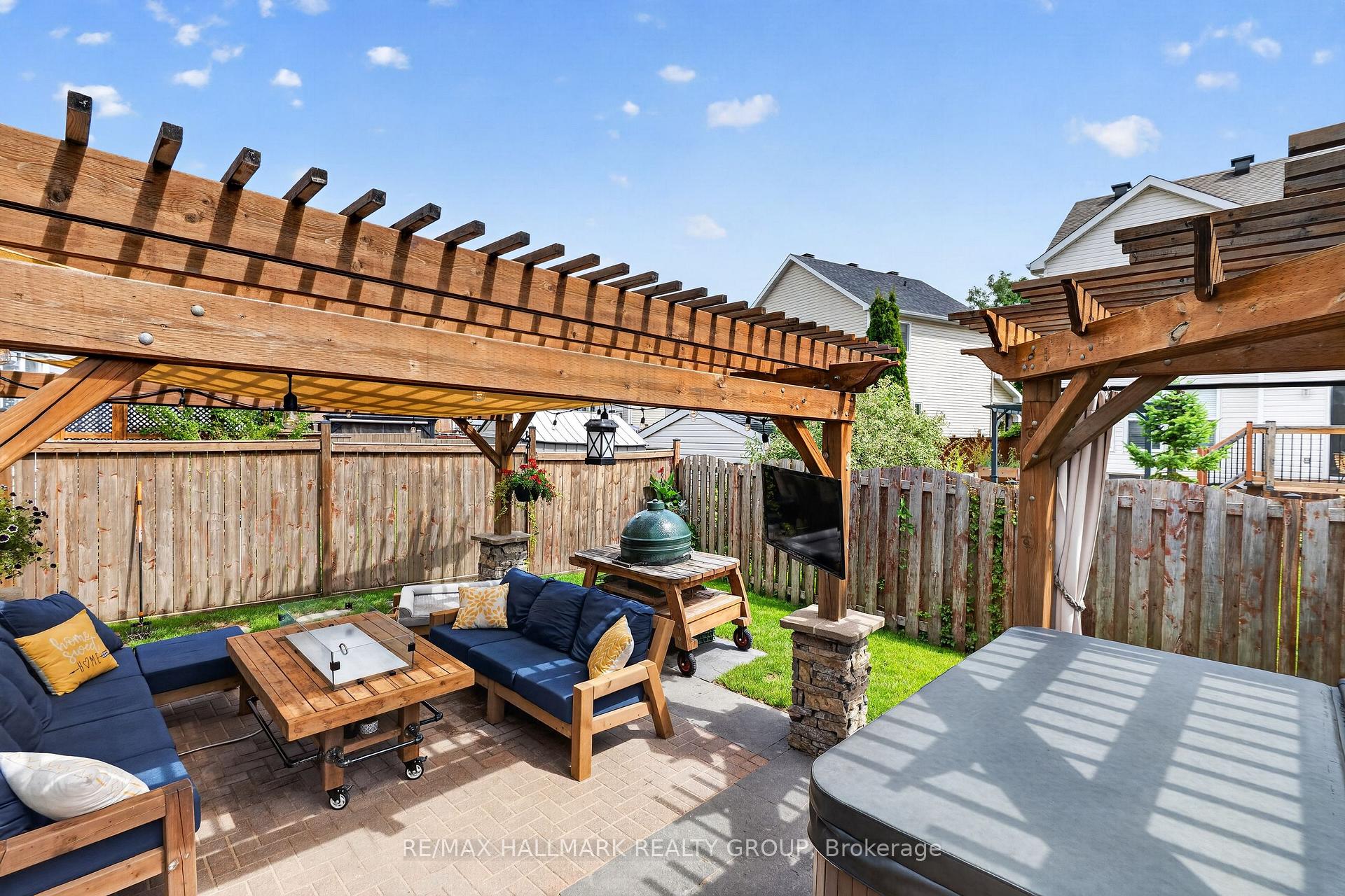 Photo 45 of 1673 Neptune Way, Ottawa, Fallingbrook/Gardenway South — HOMEH