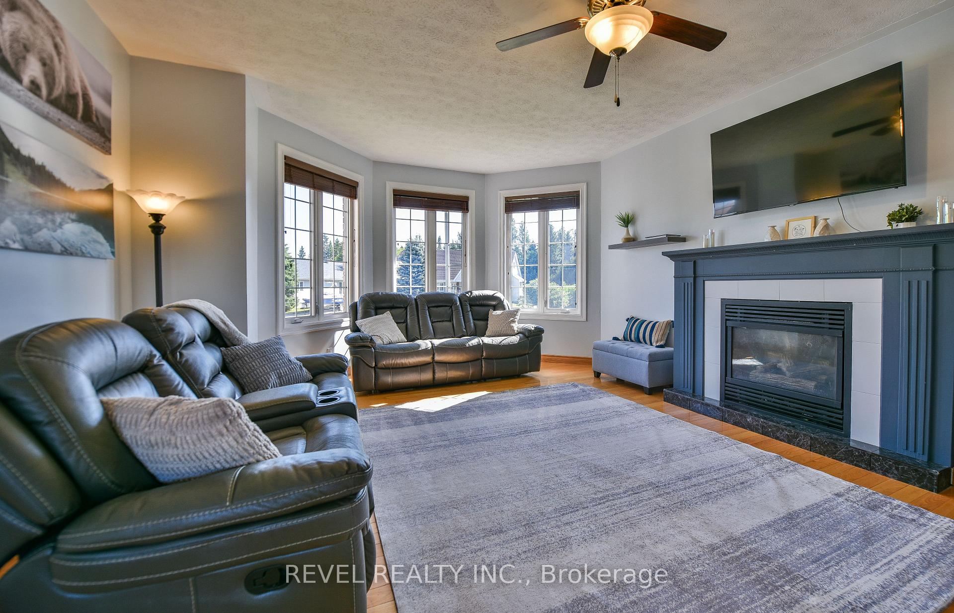 Photo 5 of 43 Pleasant Avenue, Timmins, MTJ - Beaurivage — HOMEH
