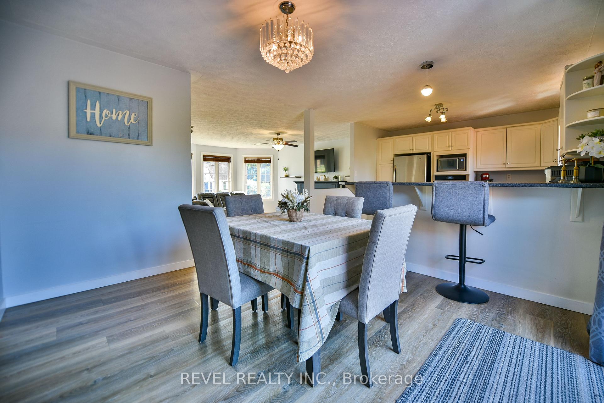 Photo 11 of 43 Pleasant Avenue, Timmins, MTJ - Beaurivage — HOMEH