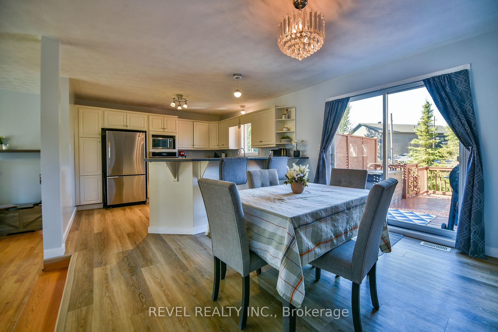 Photo 13 of 43 Pleasant Avenue, Timmins, MTJ - Beaurivage — HOMEH