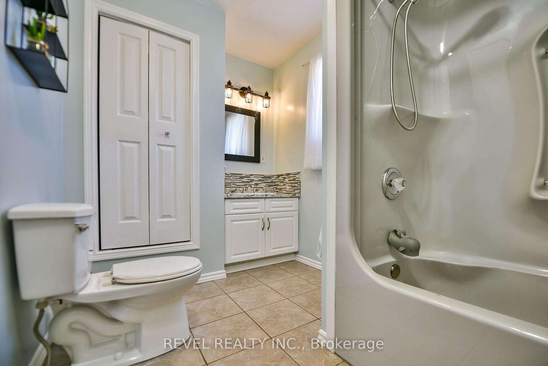 Photo 23 of 43 Pleasant Avenue, Timmins, MTJ - Beaurivage — HOMEH