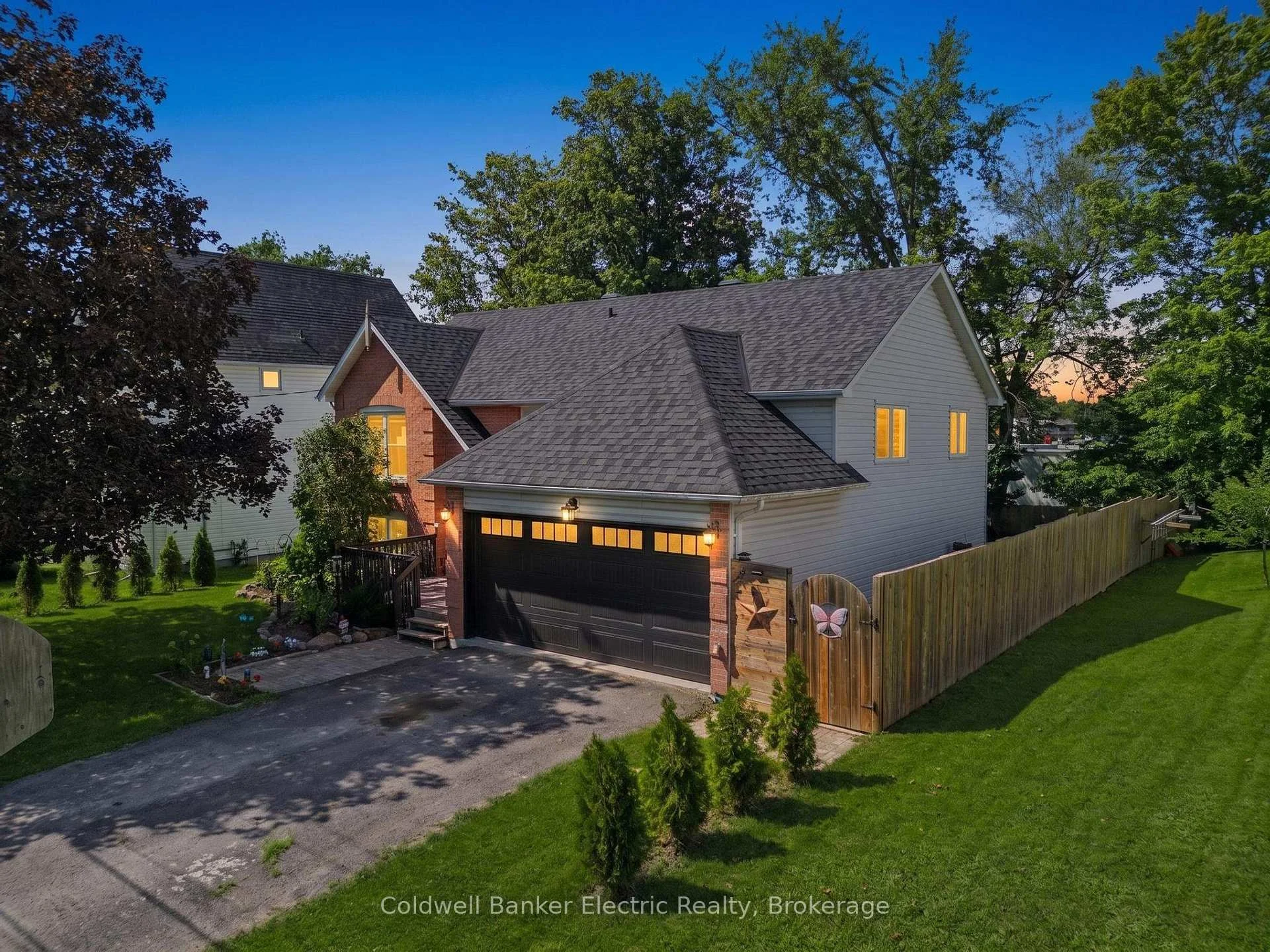Photo 2 of 3 Maple Avenue, Asphodel-Norwood, Norwood — HOMEH