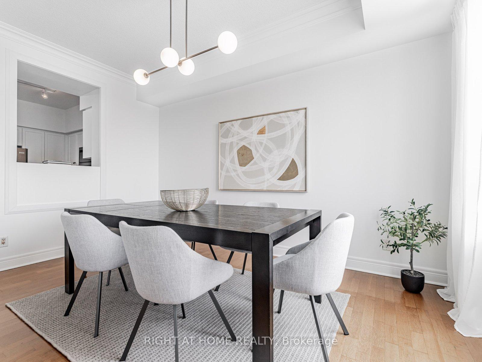 Photo 4 of Unit RG1, 1 Clairtrell Road, North York, Willowdale East — HOMEH