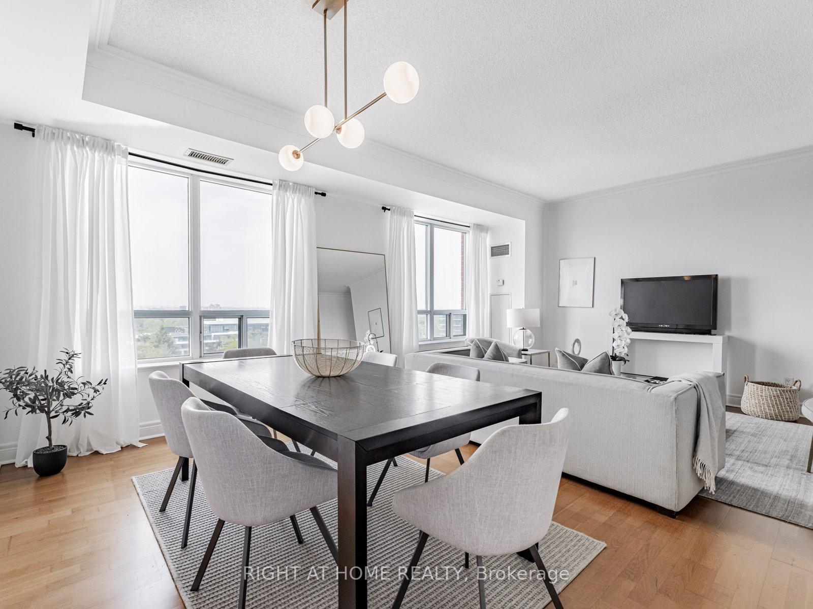 Photo 5 of Unit RG1, 1 Clairtrell Road, North York, Willowdale East — HOMEH
