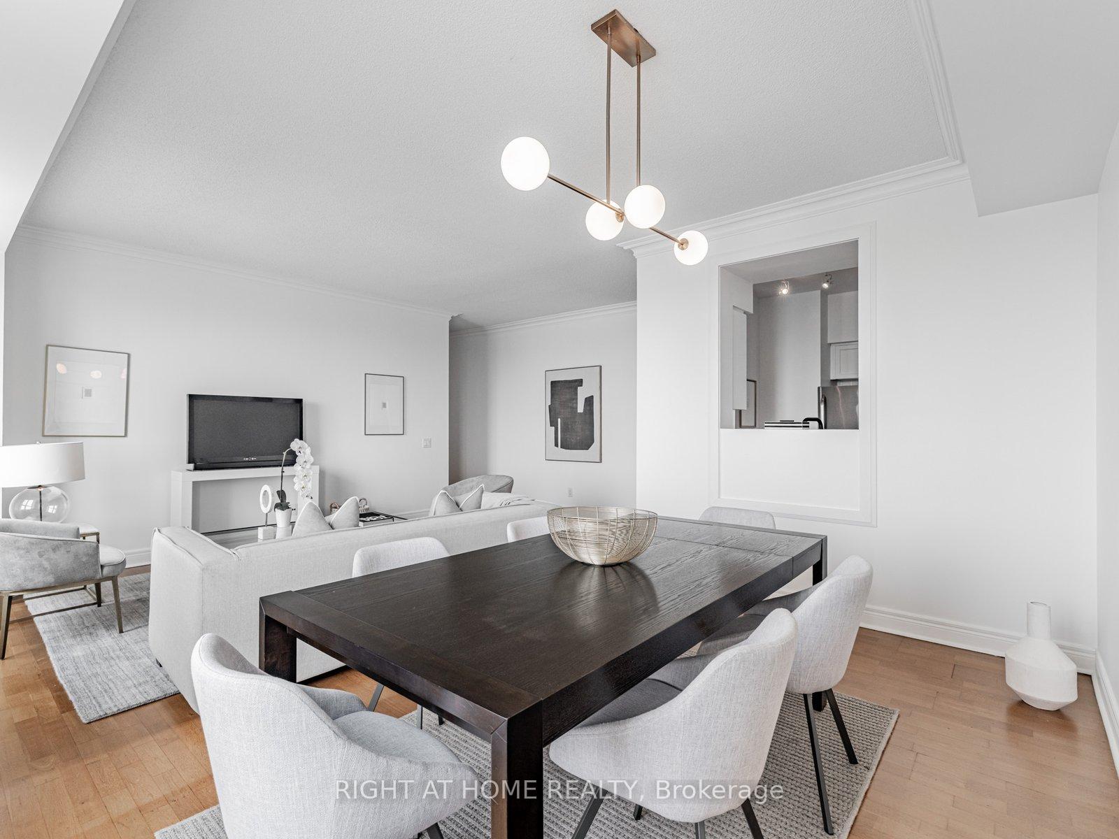 Photo 6 of Unit RG1, 1 Clairtrell Road, North York, Willowdale East — HOMEH