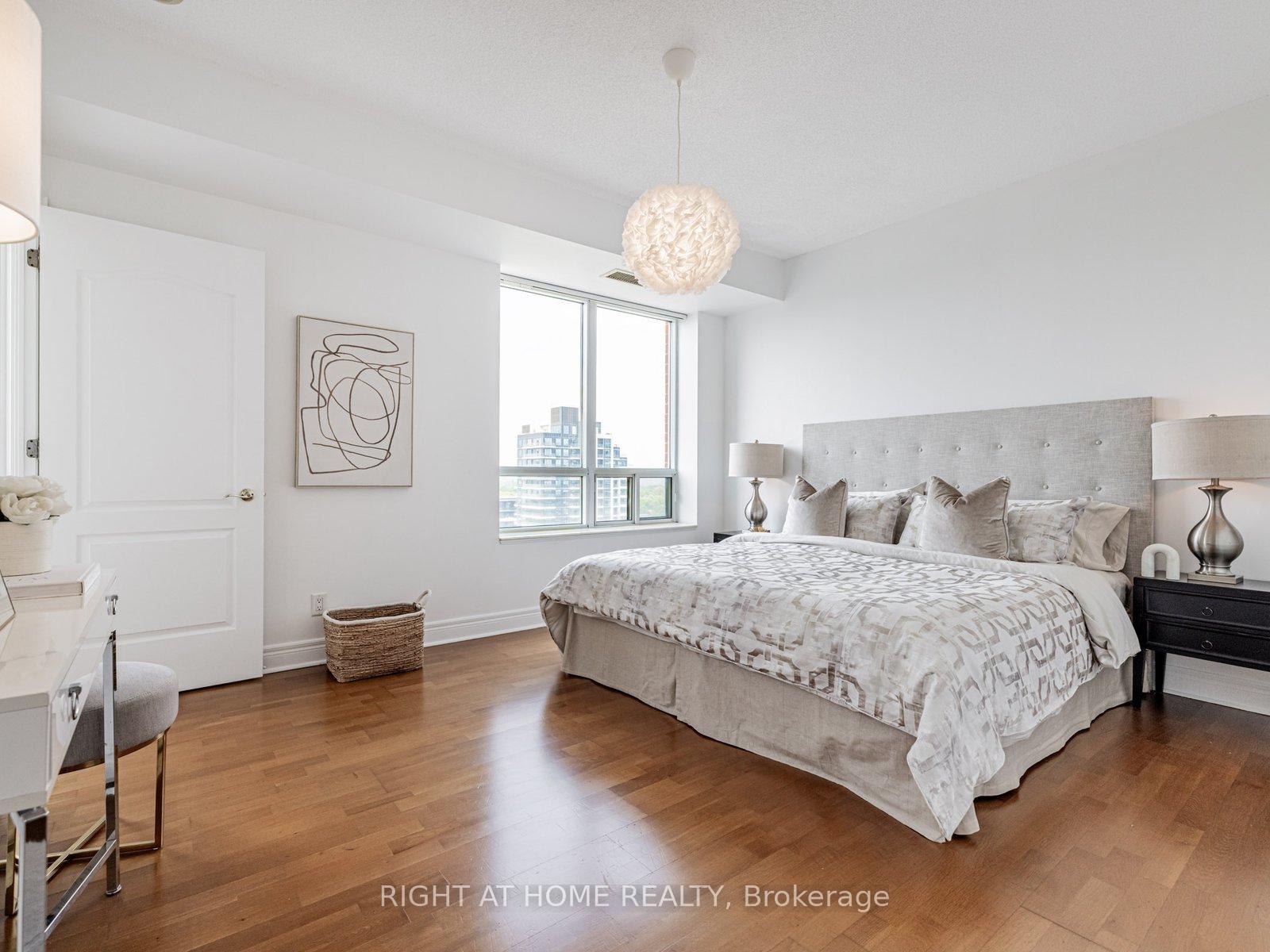 Photo 9 of Unit RG1, 1 Clairtrell Road, North York, Willowdale East — HOMEH