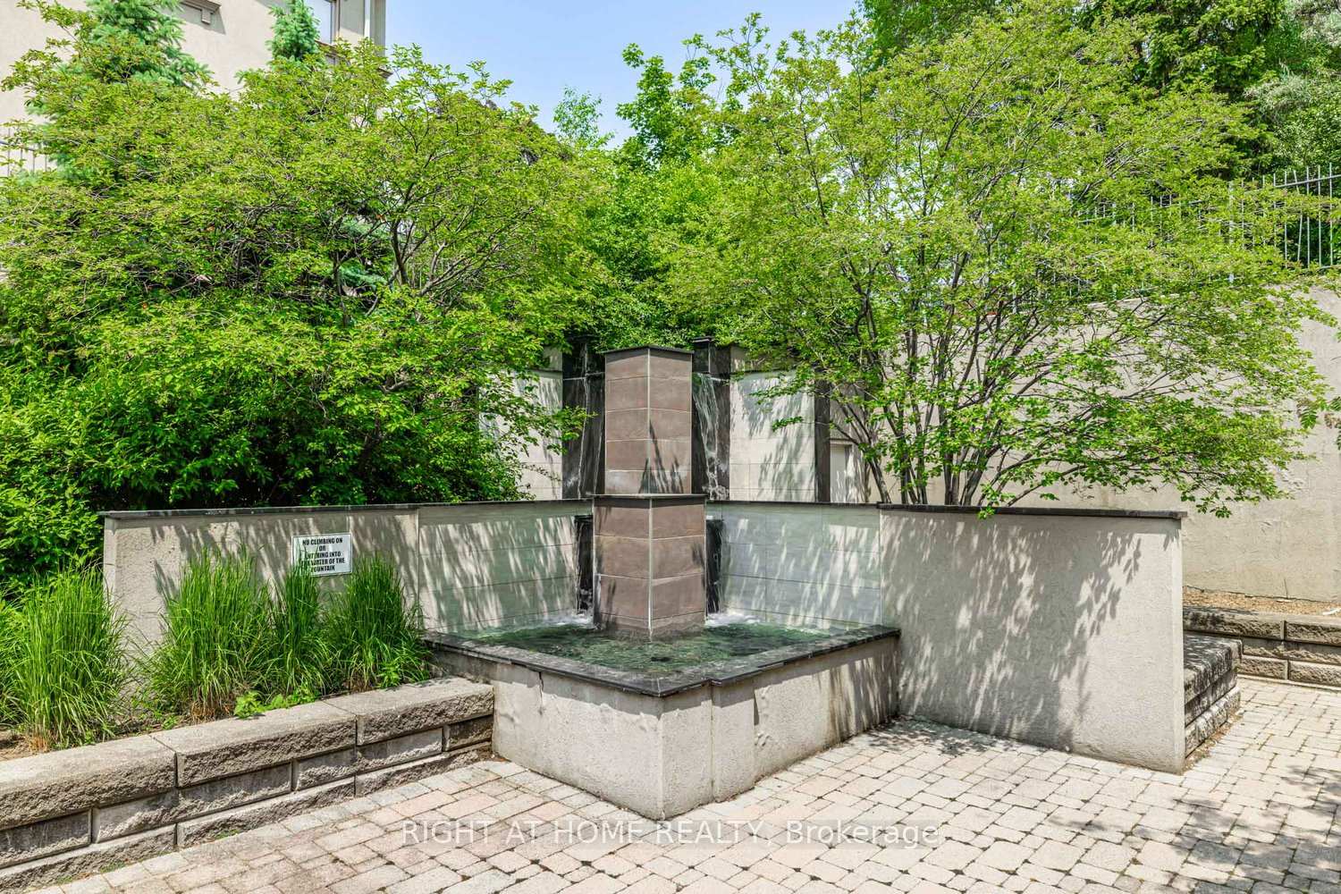 Photo 16 of Unit RG1, 1 Clairtrell Road, North York, Willowdale East — HOMEH