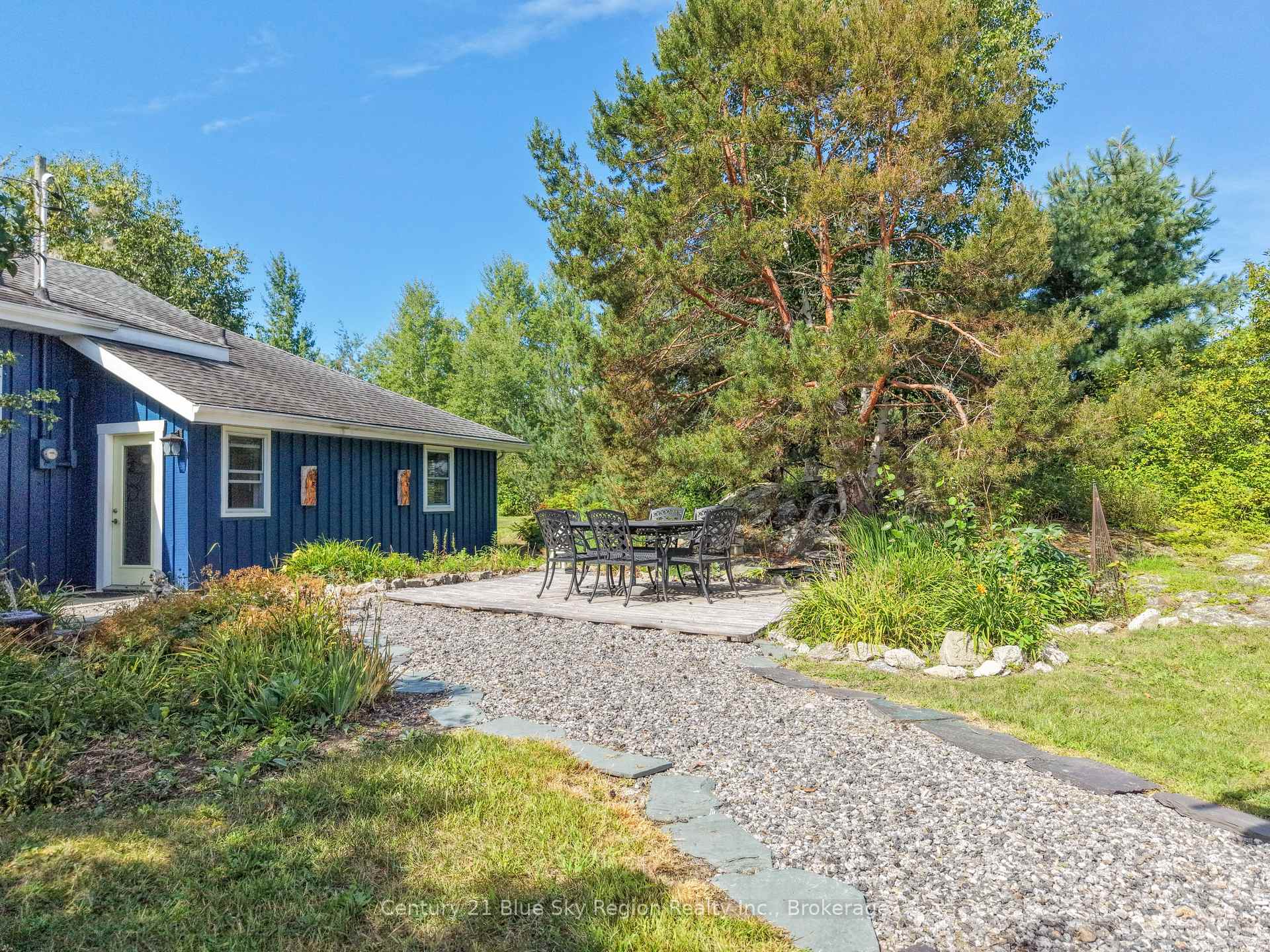 Photo 13 of 2574 Hwy 17 E, East Ferris — HOMEH