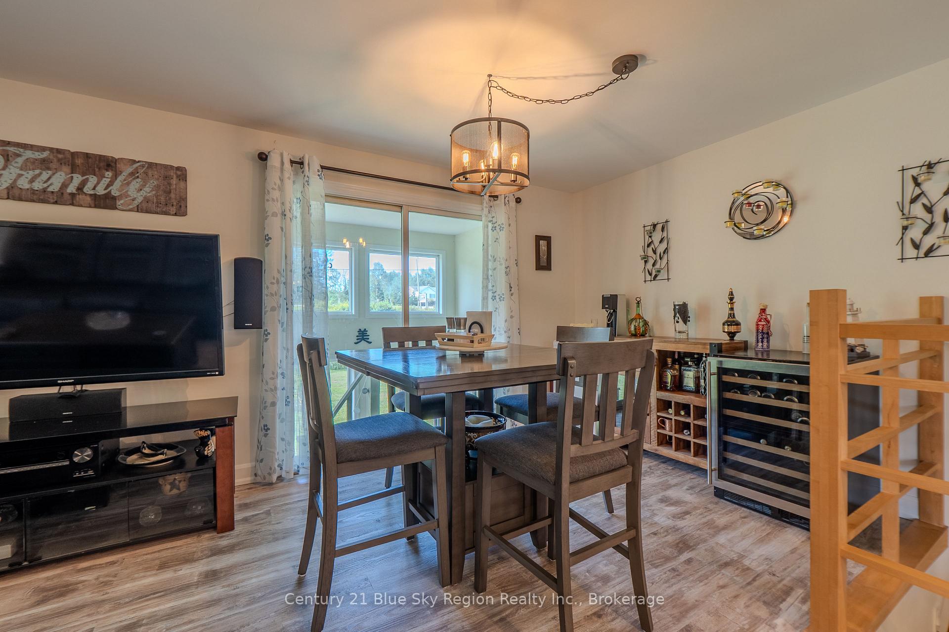 Photo 18 of 2574 Hwy 17 E, East Ferris — HOMEH