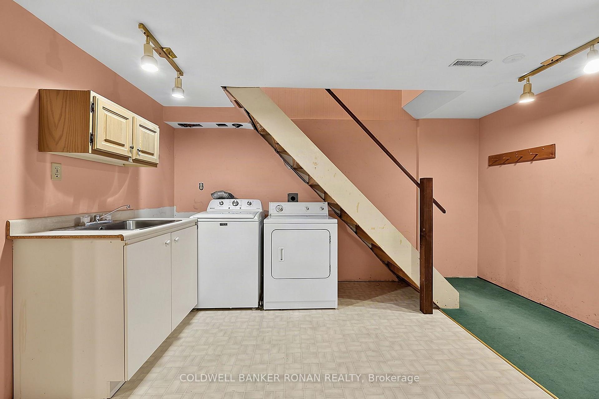 Photo 20 of 43 Alexander Street, New Tecumseth, Tottenham — HOMEH