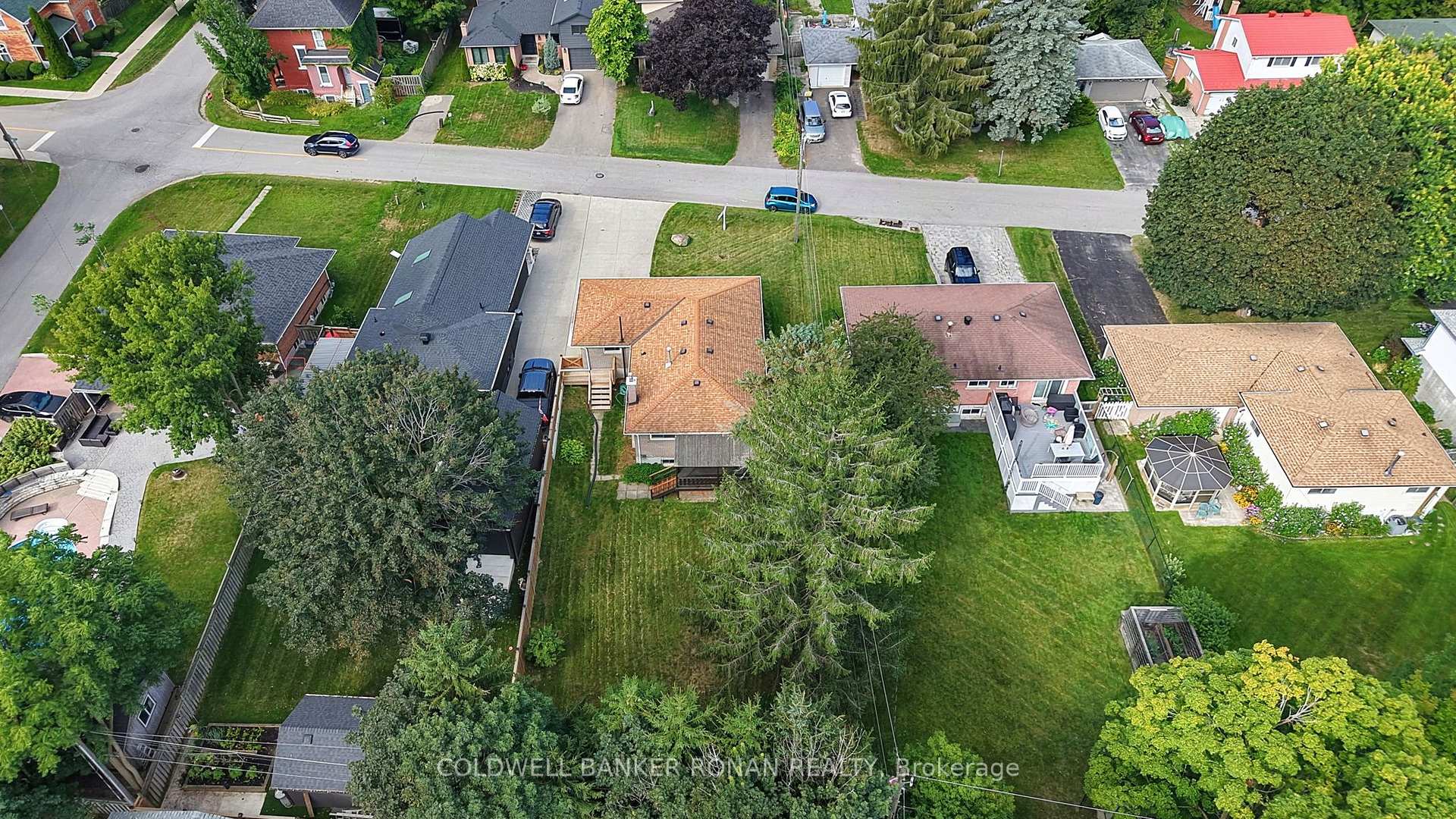 Photo 42 of 43 Alexander Street, New Tecumseth, Tottenham — HOMEH