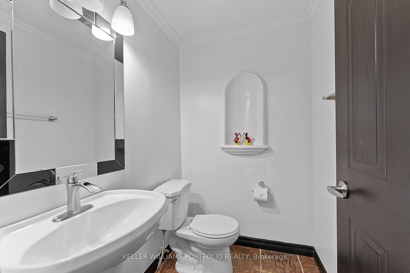 Photo 4 of 1023 Roseheath Street, Oshawa, Pinecrest — HOMEH