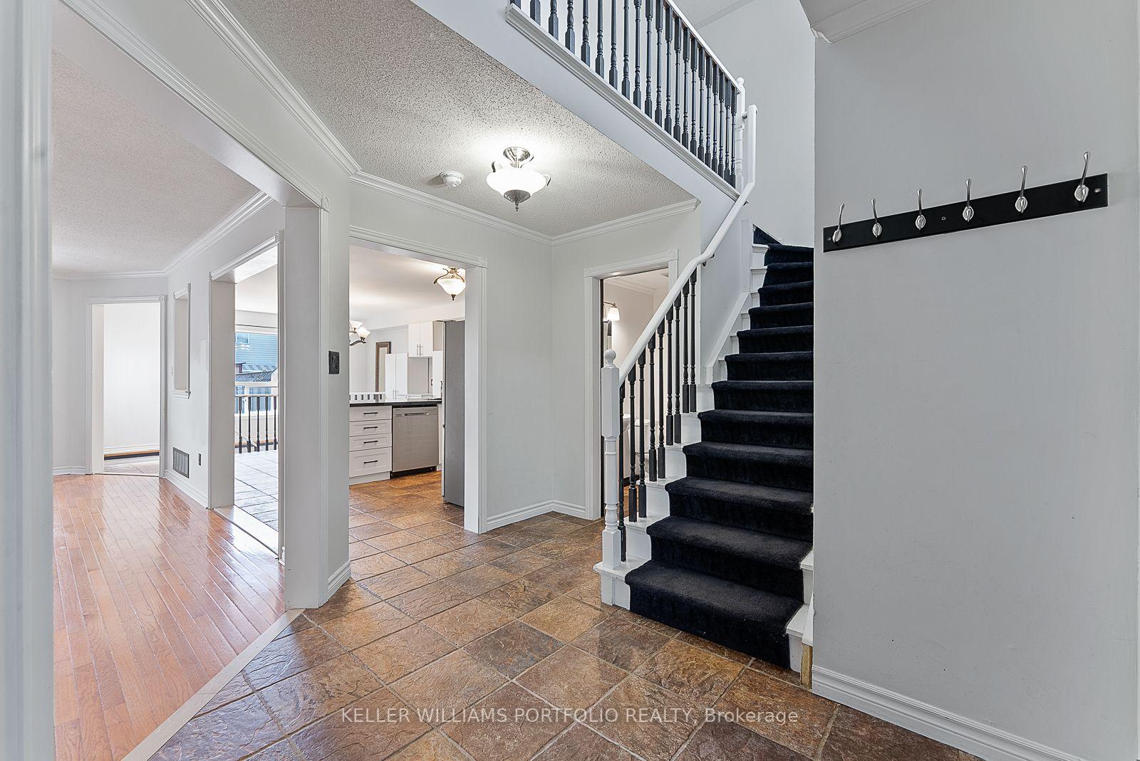 Photo 6 of 1023 Roseheath Street, Oshawa, Pinecrest — HOMEH