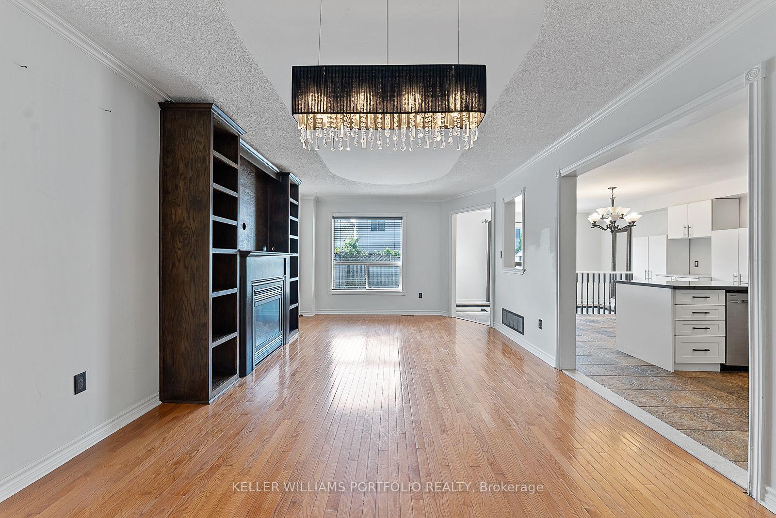 Photo 9 of 1023 Roseheath Street, Oshawa, Pinecrest — HOMEH