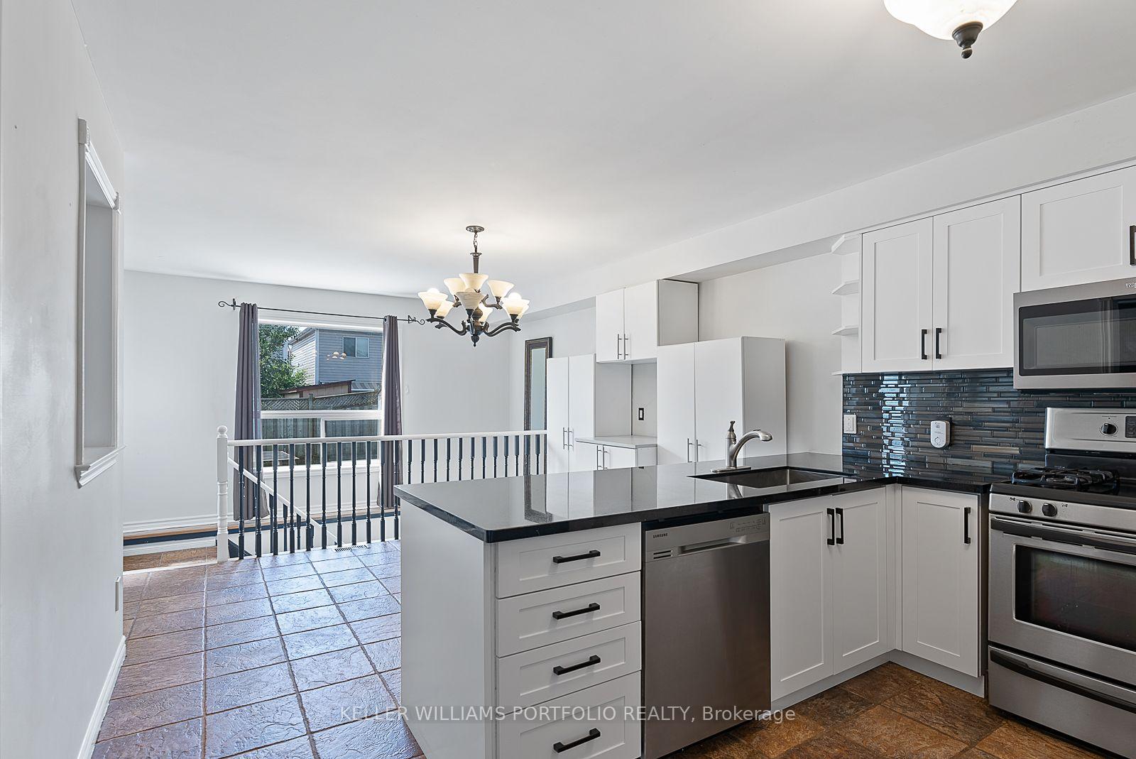 Photo 14 of 1023 Roseheath Street, Oshawa, Pinecrest — HOMEH