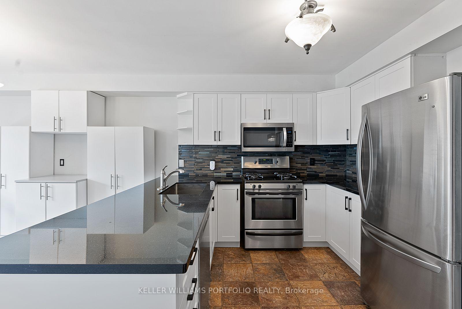 Photo 15 of 1023 Roseheath Street, Oshawa, Pinecrest — HOMEH