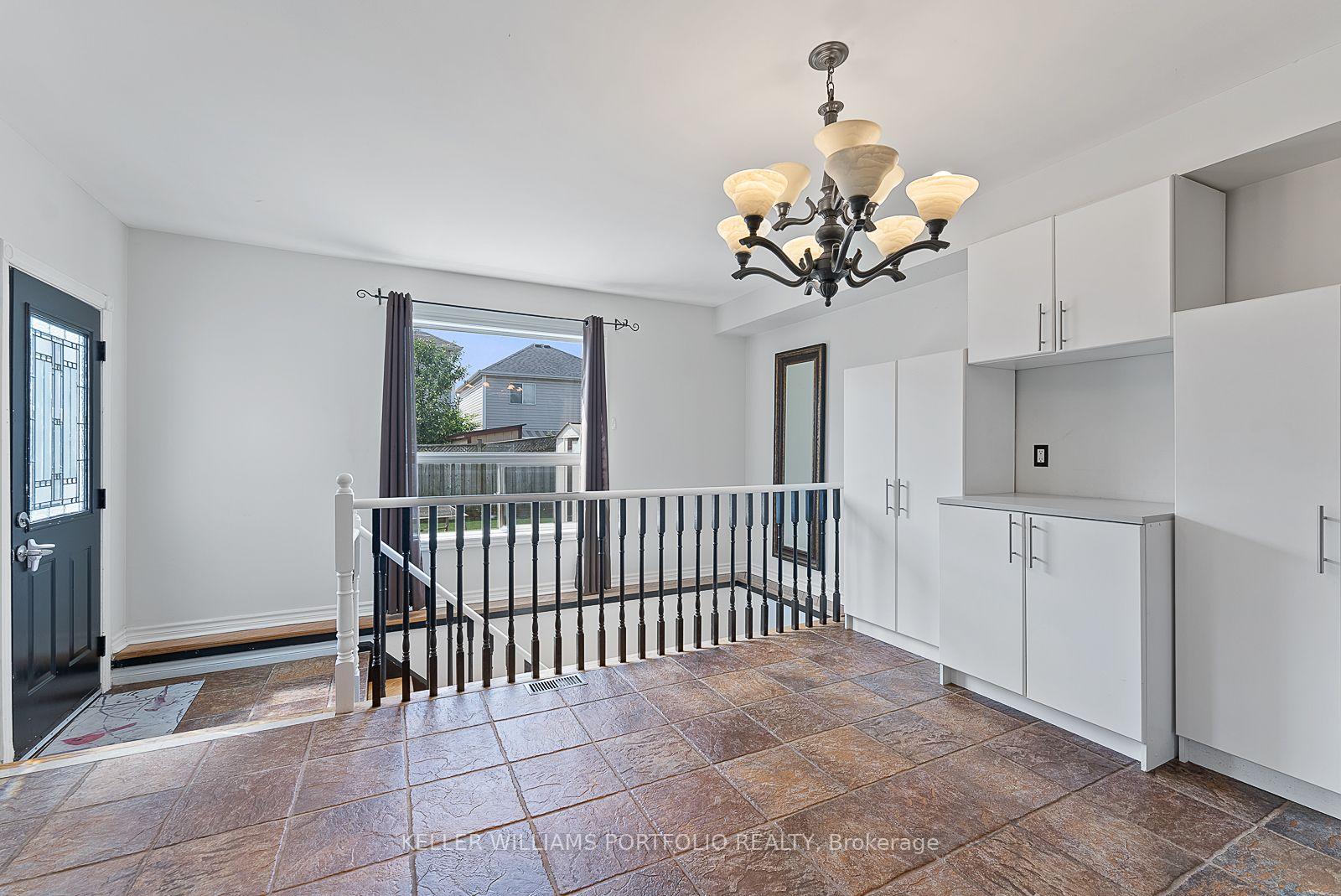 Photo 19 of 1023 Roseheath Street, Oshawa, Pinecrest — HOMEH