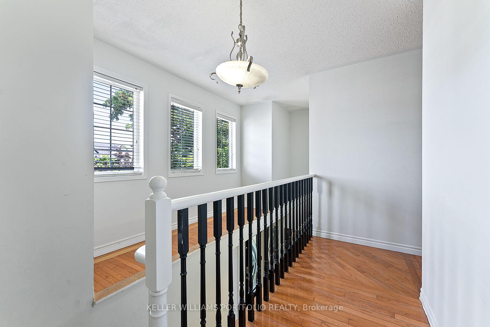 Photo 23 of 1023 Roseheath Street, Oshawa, Pinecrest — HOMEH