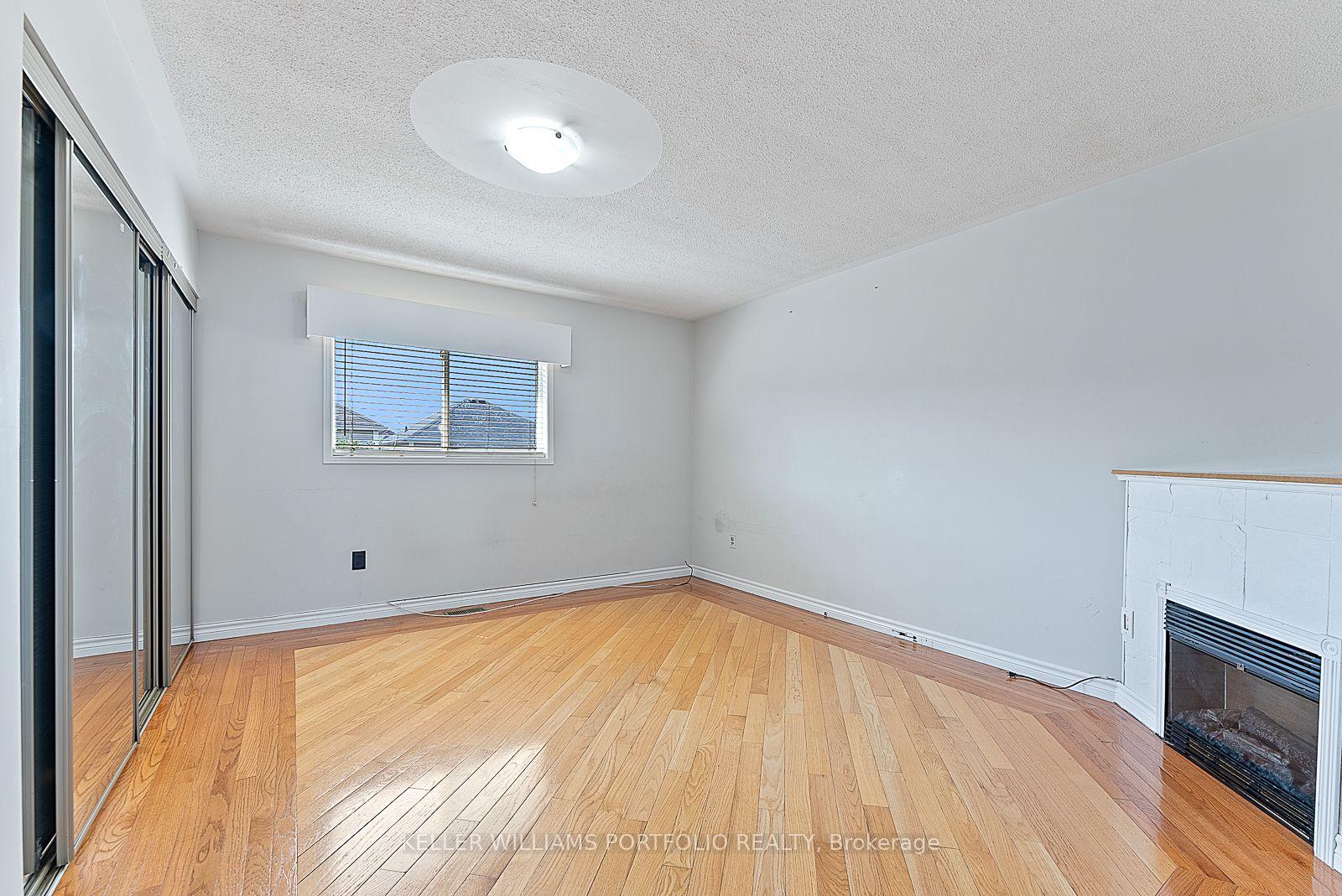 Photo 25 of 1023 Roseheath Street, Oshawa, Pinecrest — HOMEH