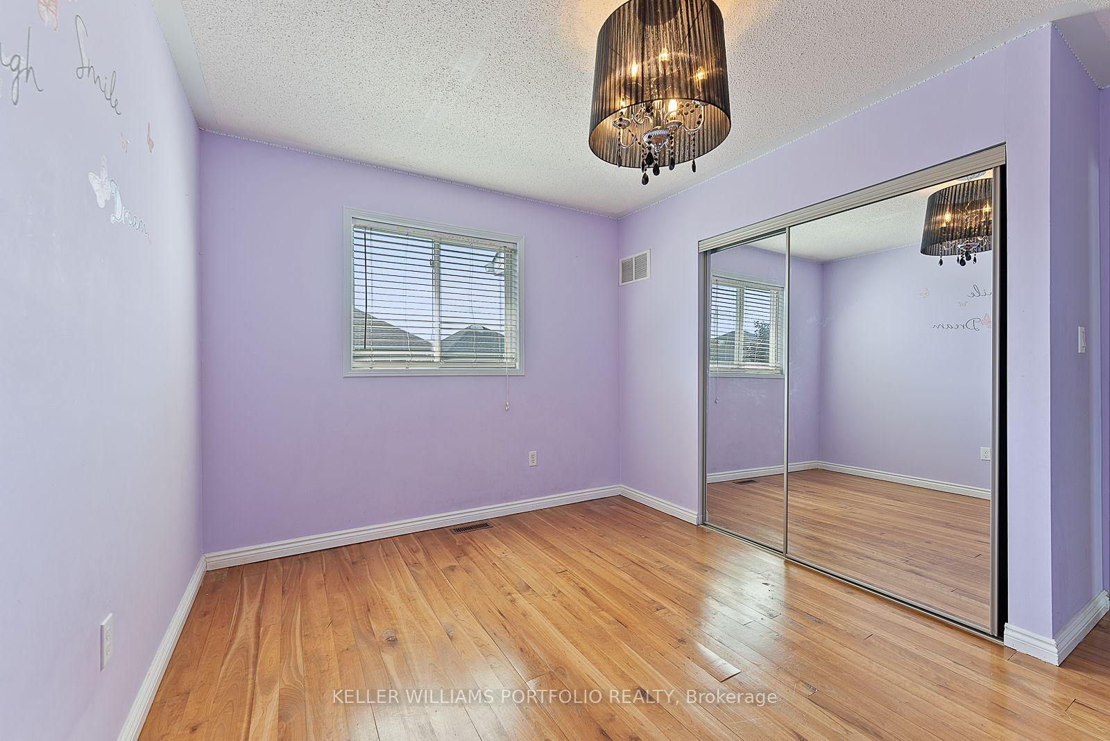 Photo 32 of 1023 Roseheath Street, Oshawa, Pinecrest — HOMEH