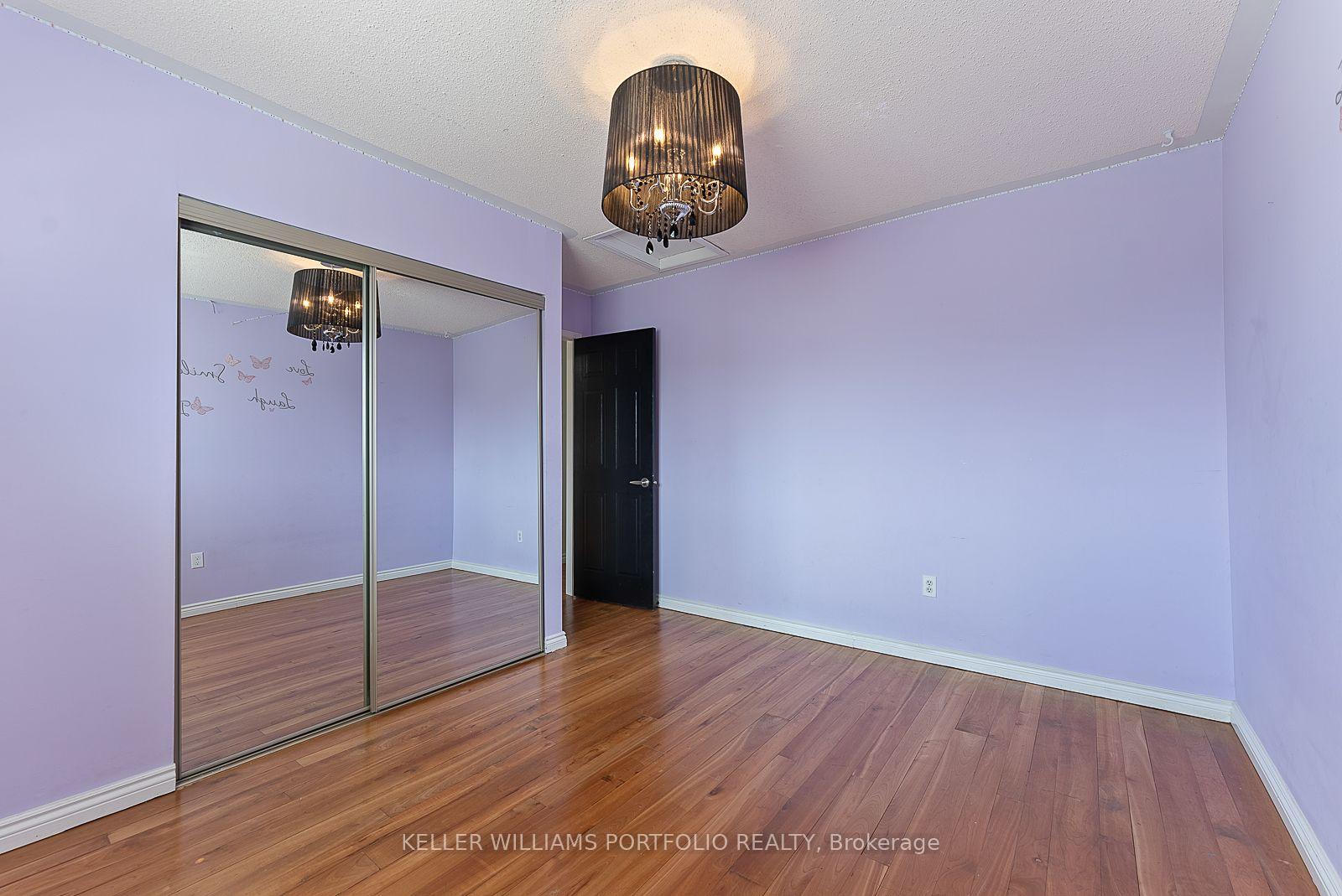 Photo 33 of 1023 Roseheath Street, Oshawa, Pinecrest — HOMEH