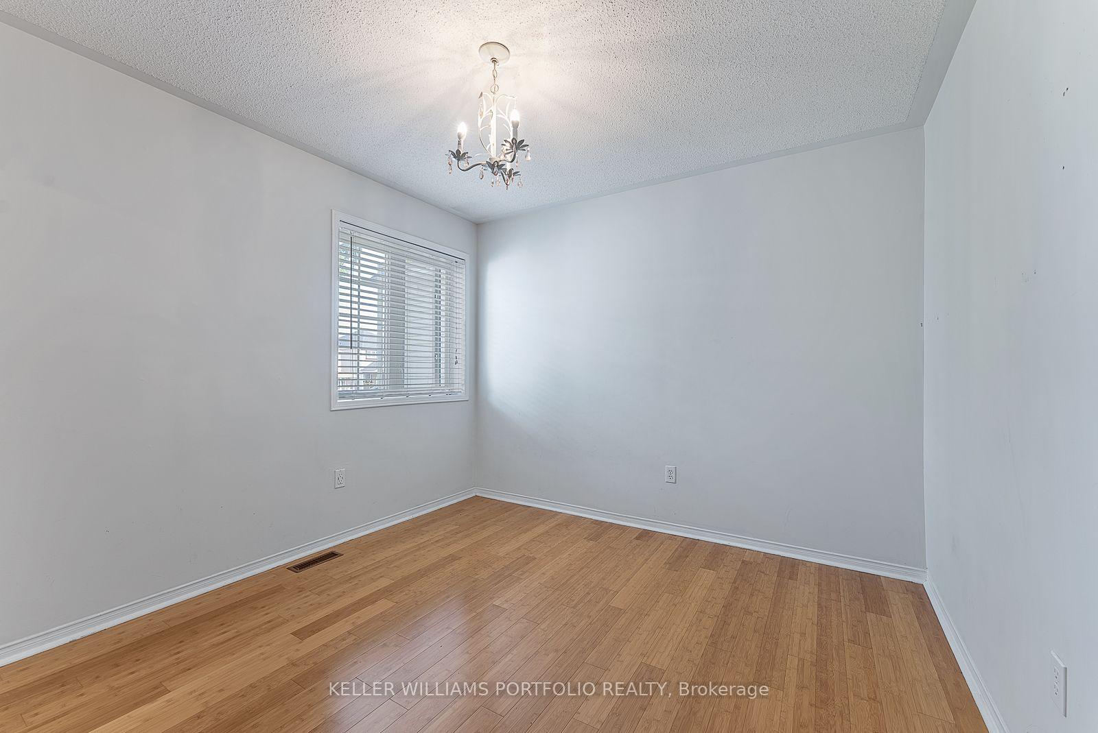 Photo 34 of 1023 Roseheath Street, Oshawa, Pinecrest — HOMEH