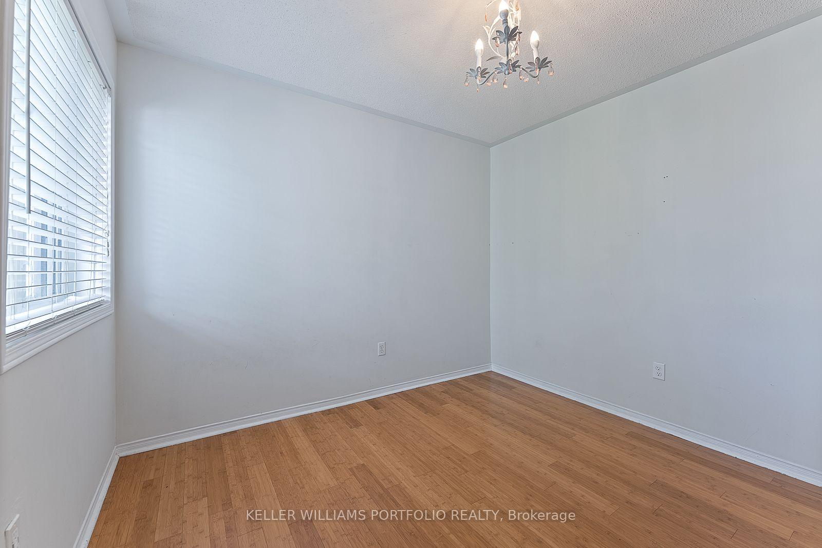 Photo 36 of 1023 Roseheath Street, Oshawa, Pinecrest — HOMEH