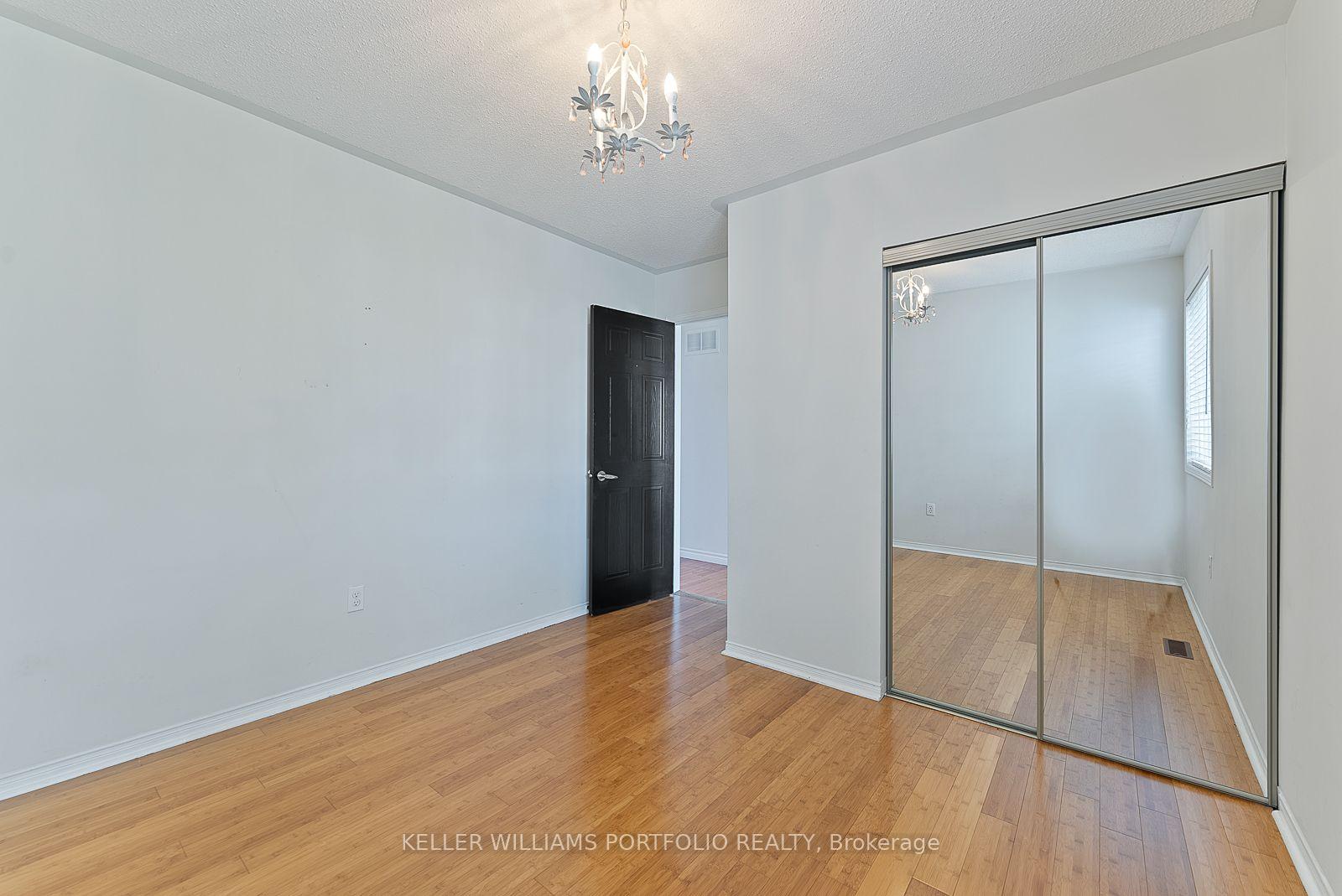 Photo 37 of 1023 Roseheath Street, Oshawa, Pinecrest — HOMEH